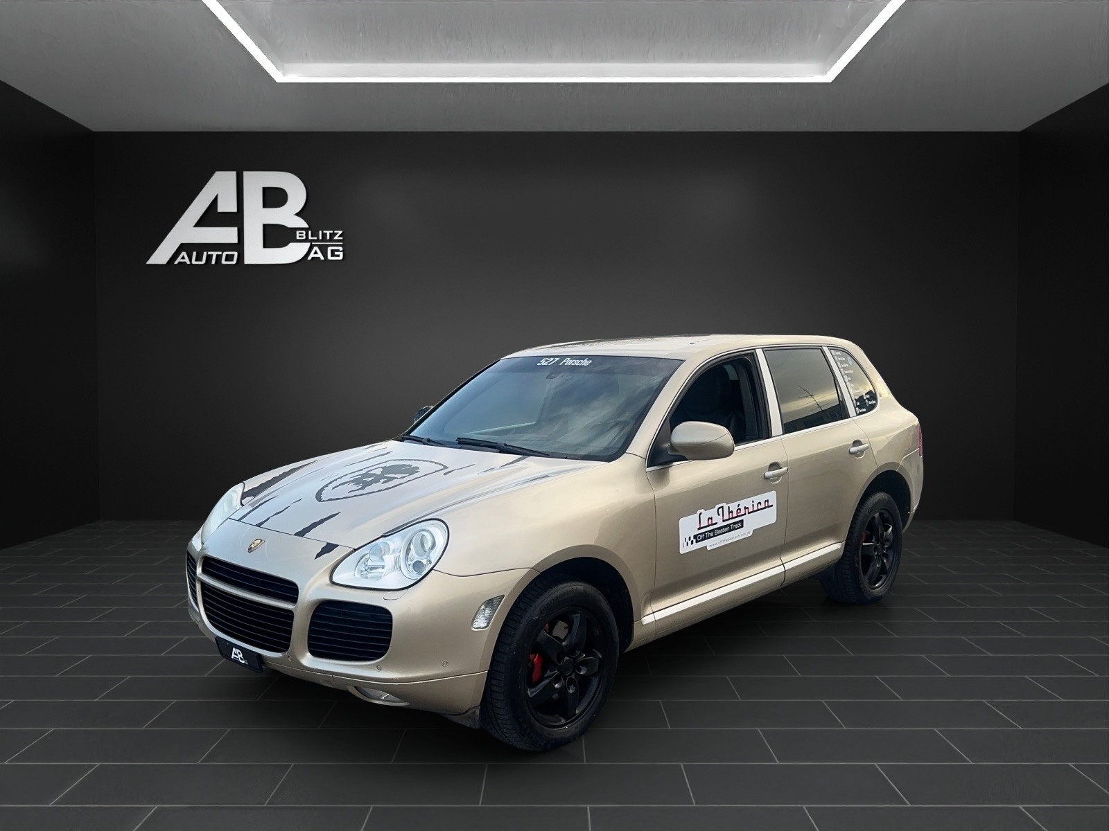 PORSCHE Cayenne Turbo