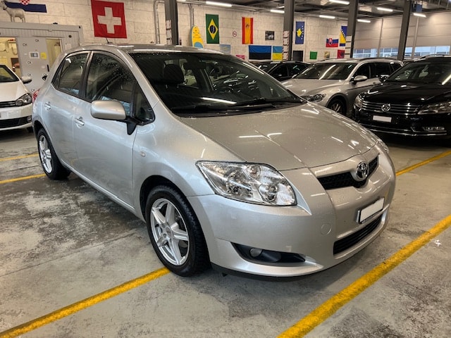 TOYOTA Auris 1.6 Linea Luna