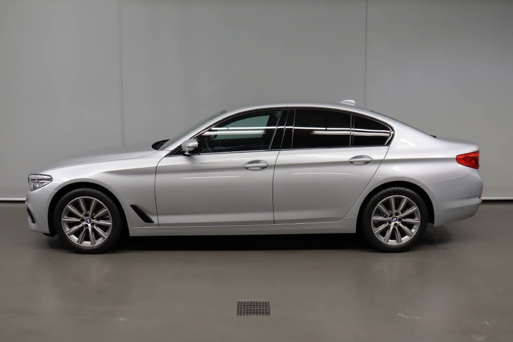 BMW 520d xDrive Sport Line Steptronic