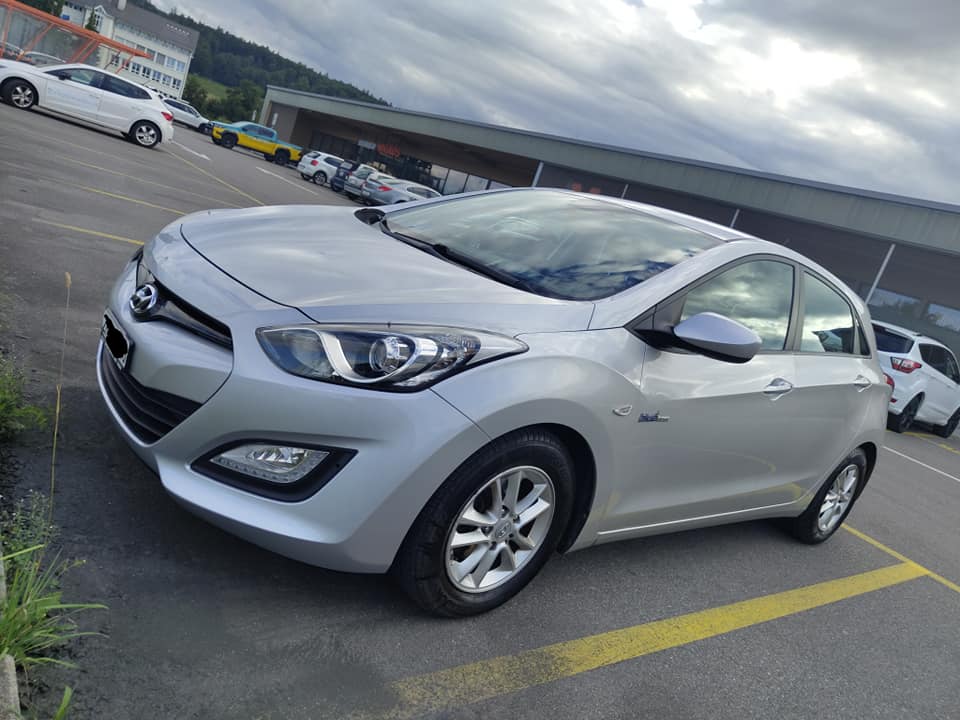 HYUNDAI i30 1.6 CRDi Comfort