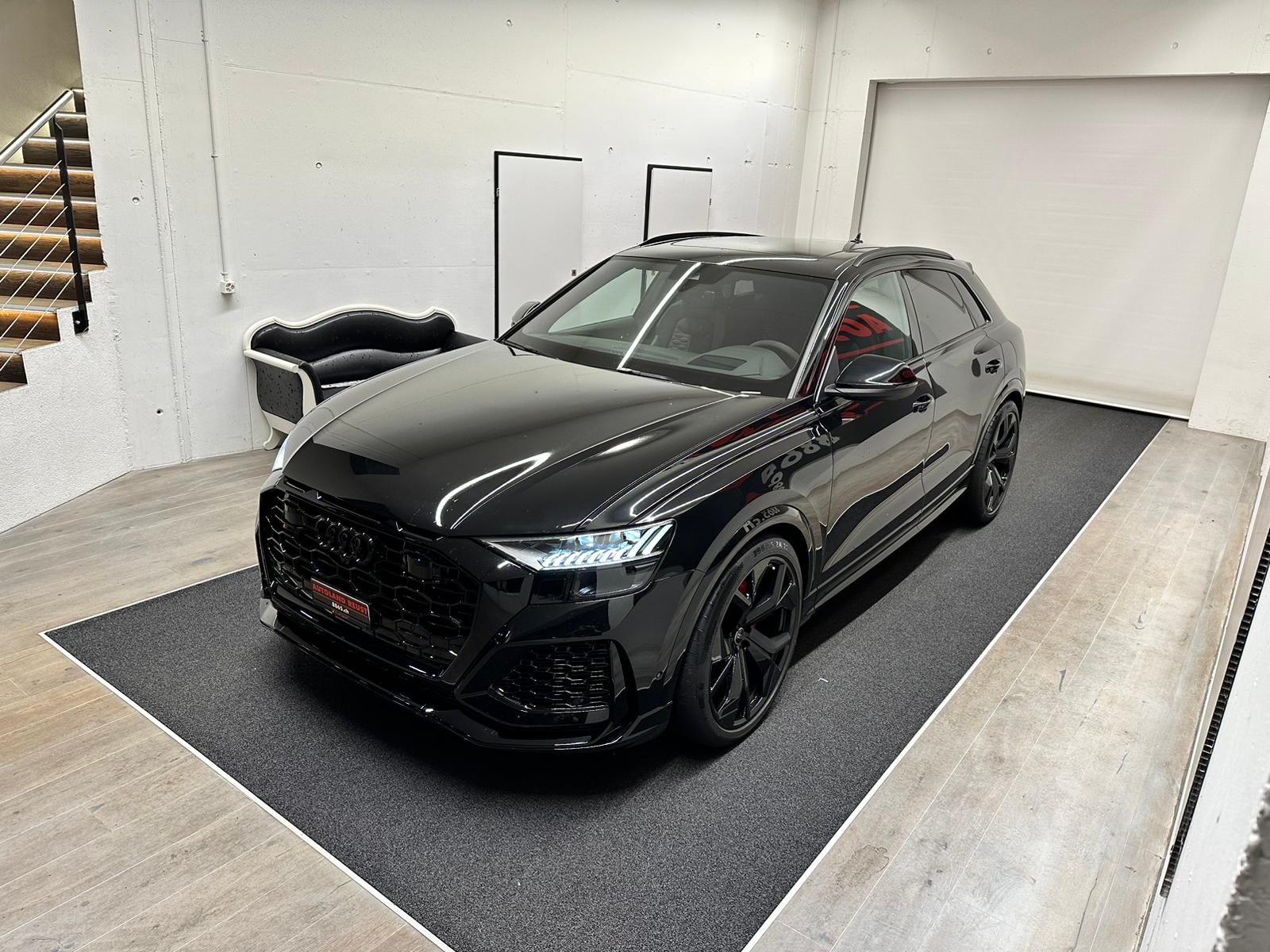 AUDI RSQ8 quattro tiptronic