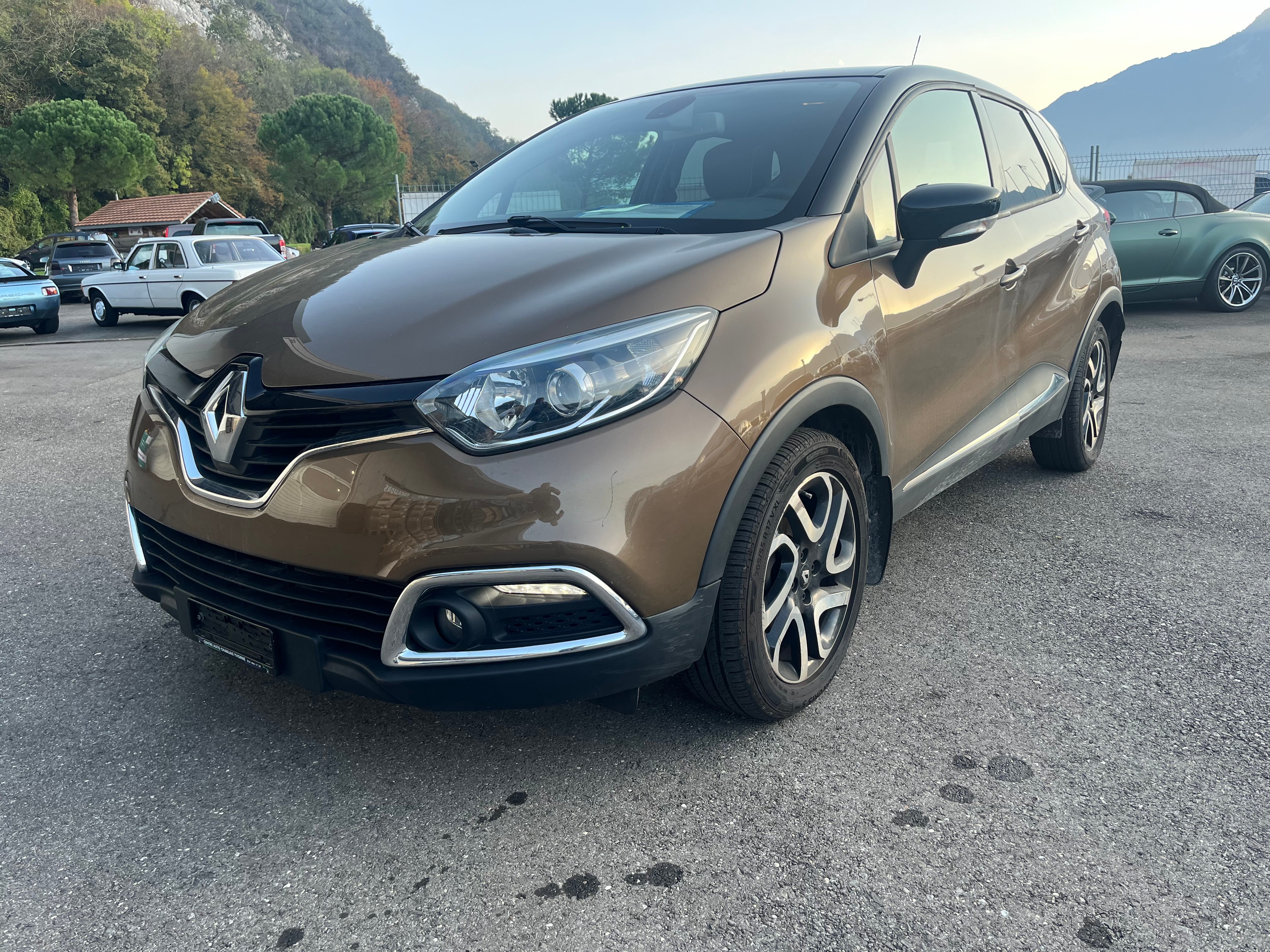 RENAULT Captur 1.2 T 16V Privilège EDC