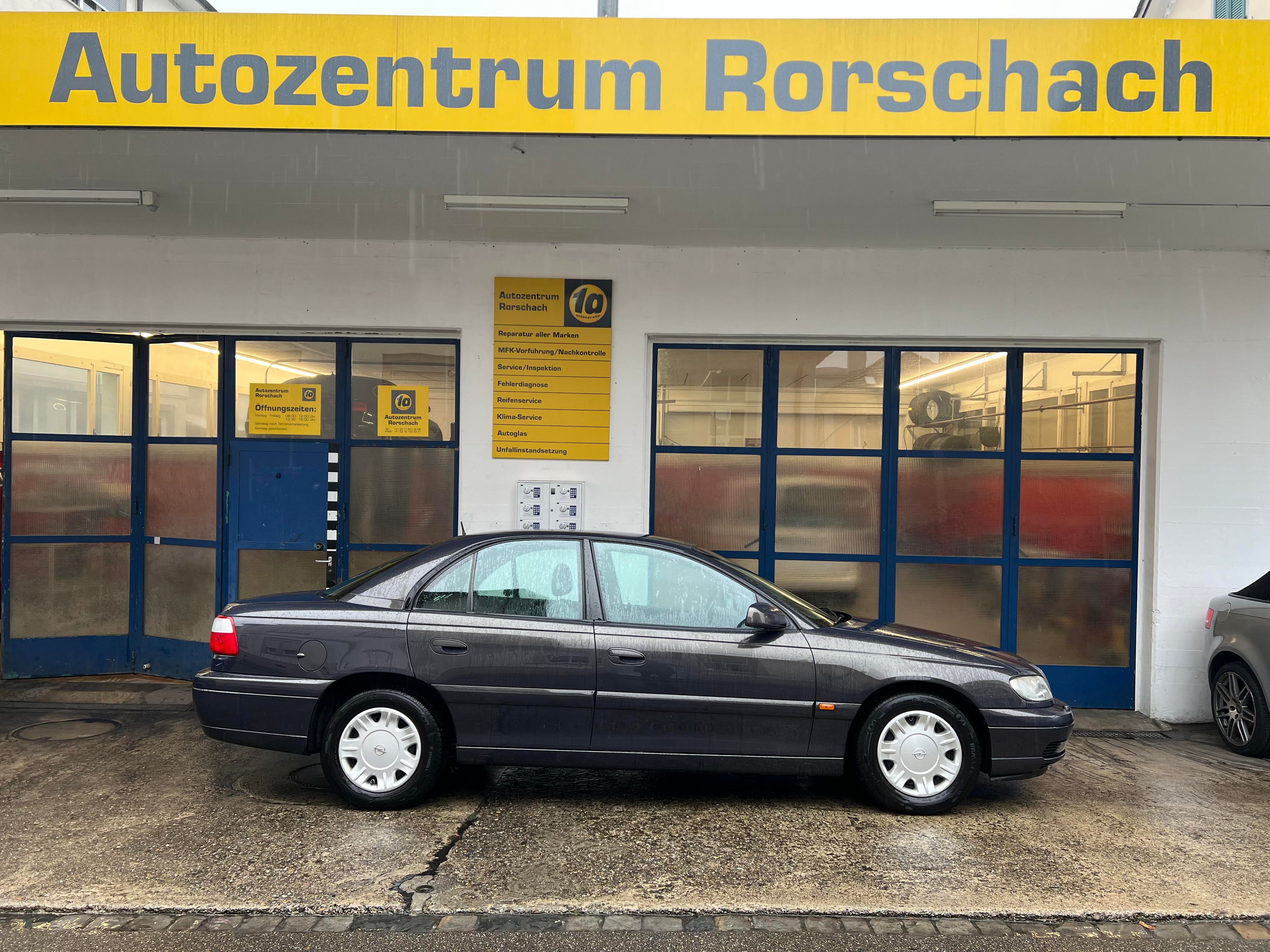 OPEL Omega 2.2i 16V Elegance