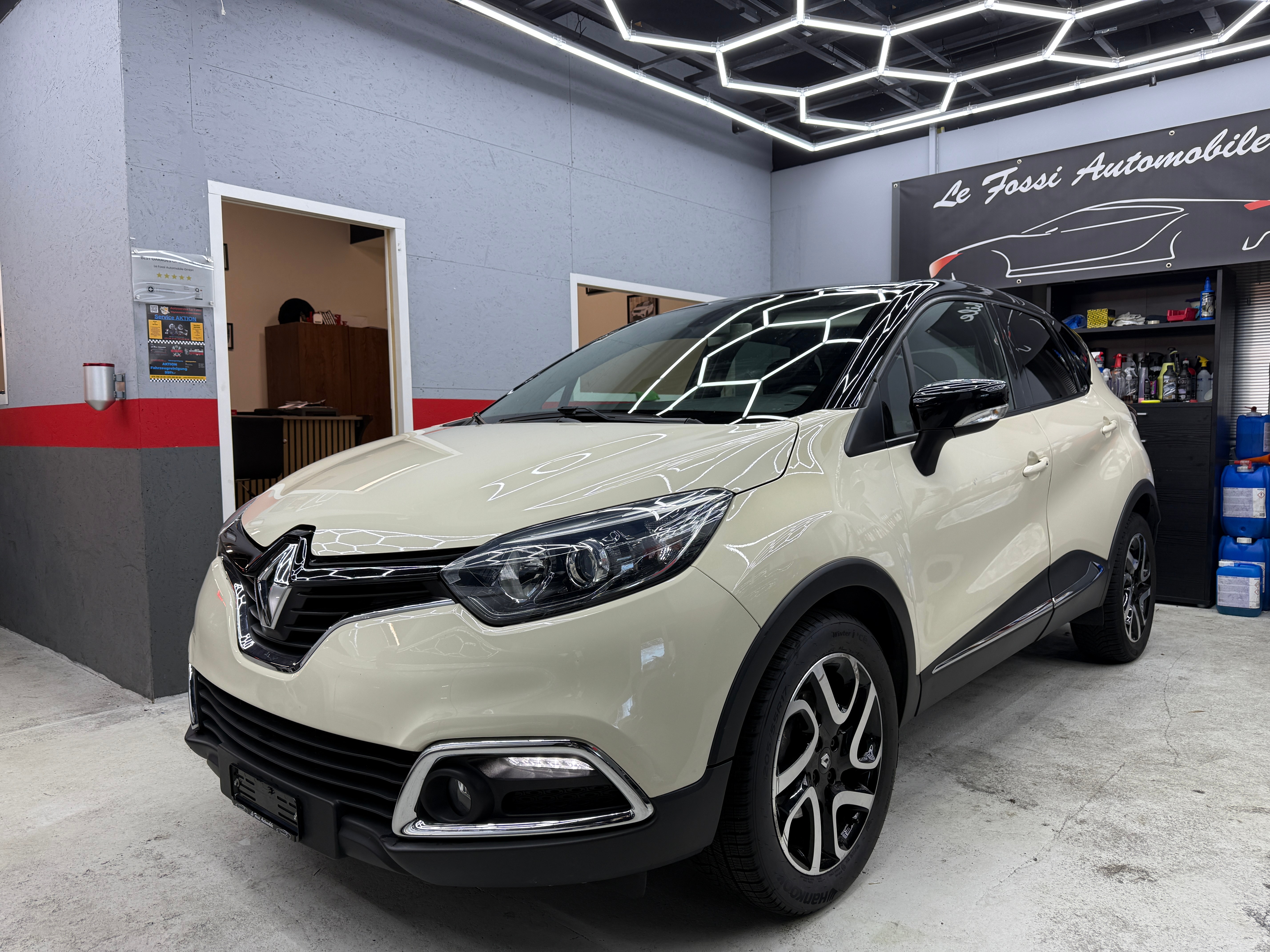 RENAULT Captur 1.2 T 16V Dynamique EDC