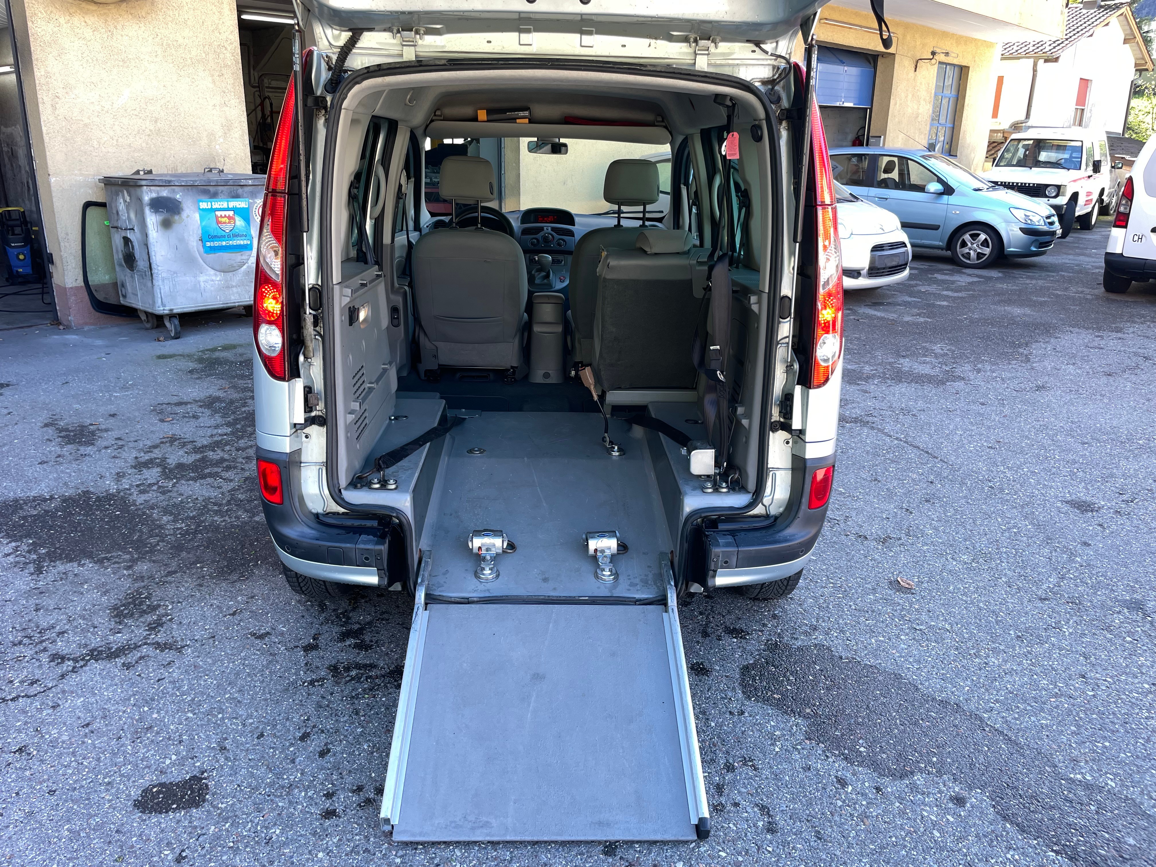 RENAULT Kangoo 1.6 16V Expression Automatic