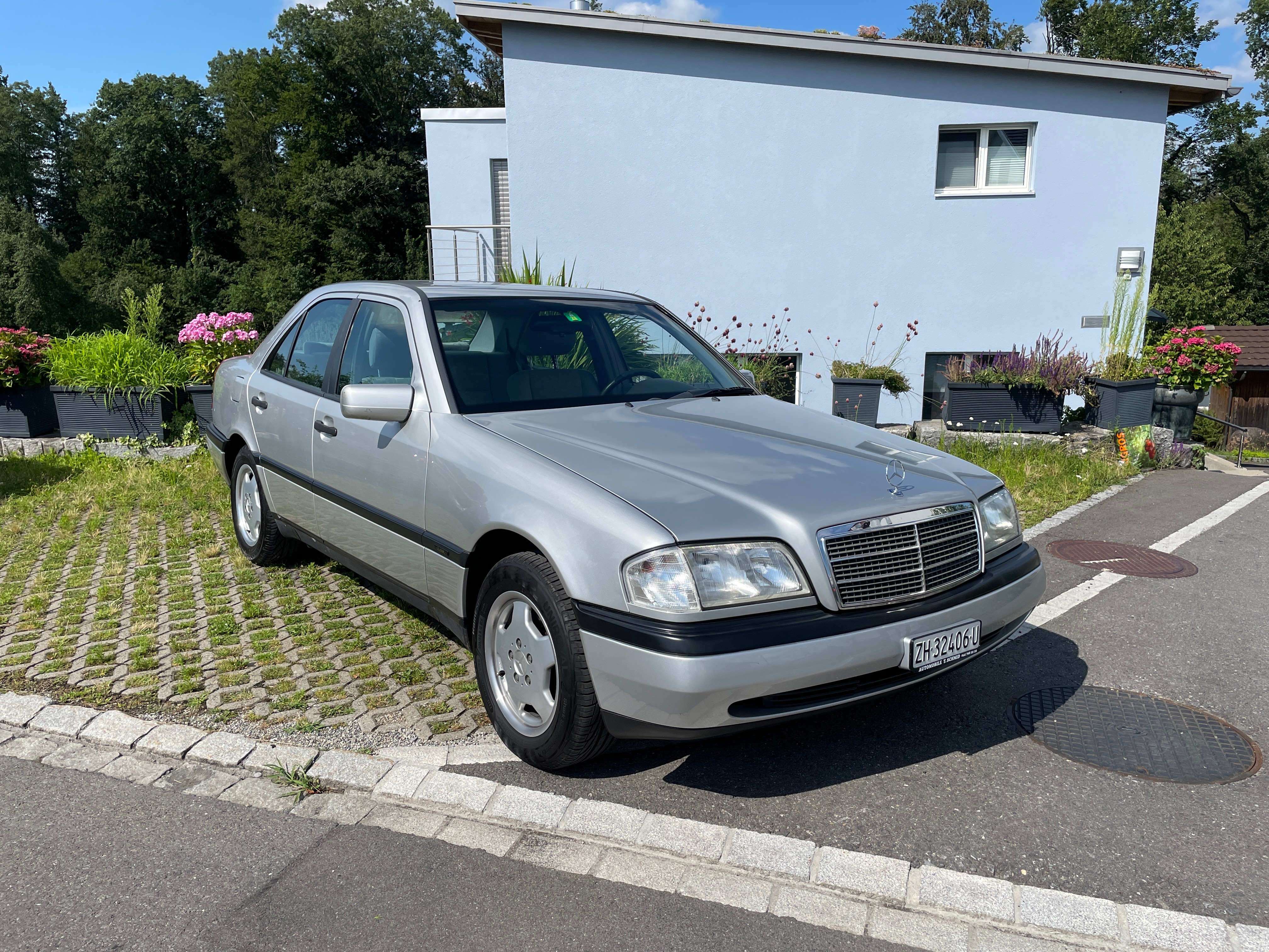 MERCEDES-BENZ C 180 Classic