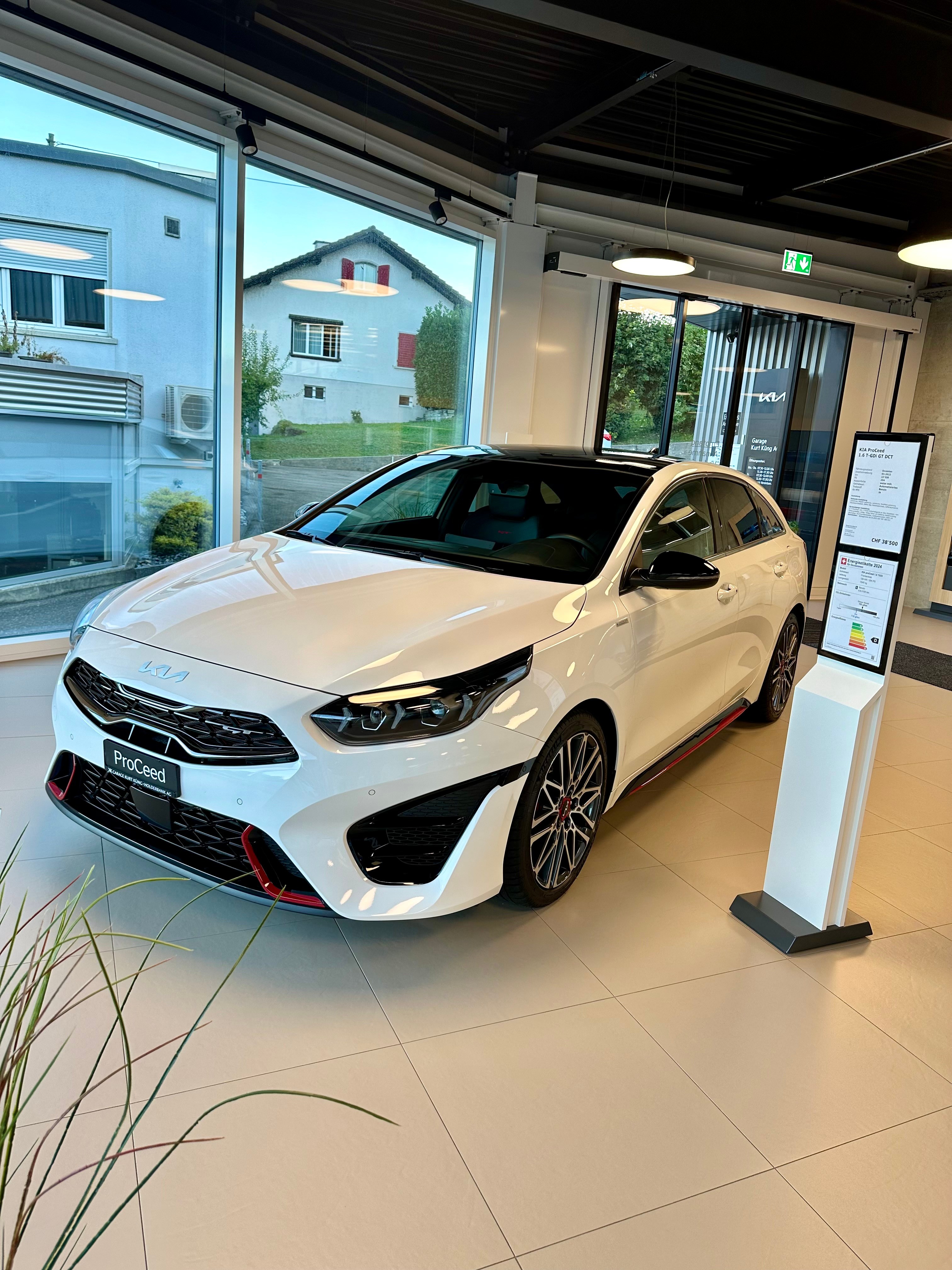 KIA ProCeed 1.6 T-GDi GT DCT