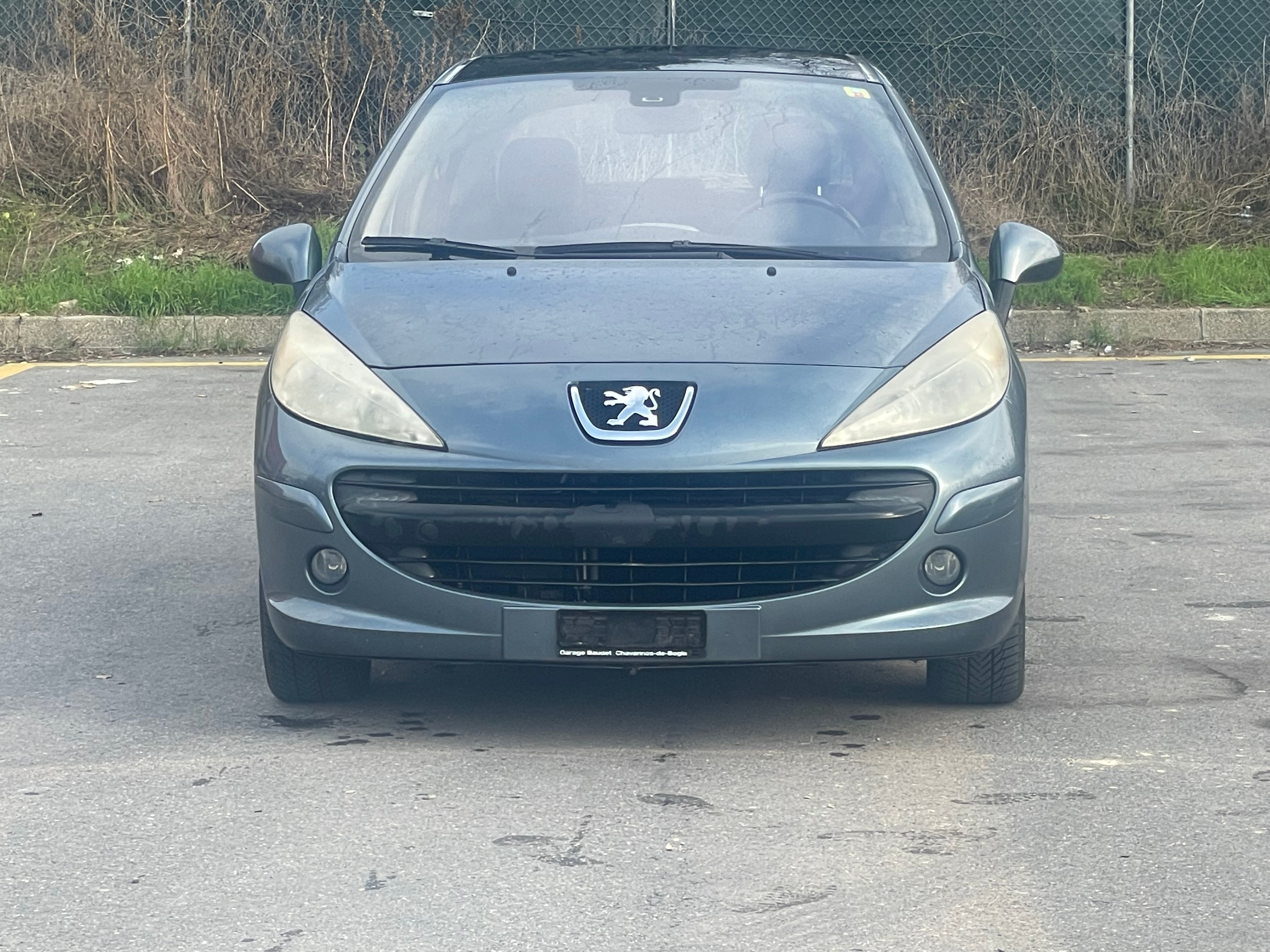 PEUGEOT 207