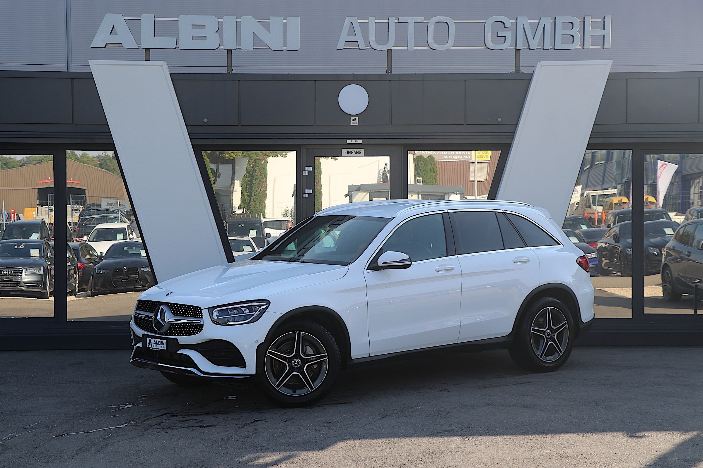 MERCEDES-BENZ GLC 200 AMG Line 4Matic 9G-Tronic