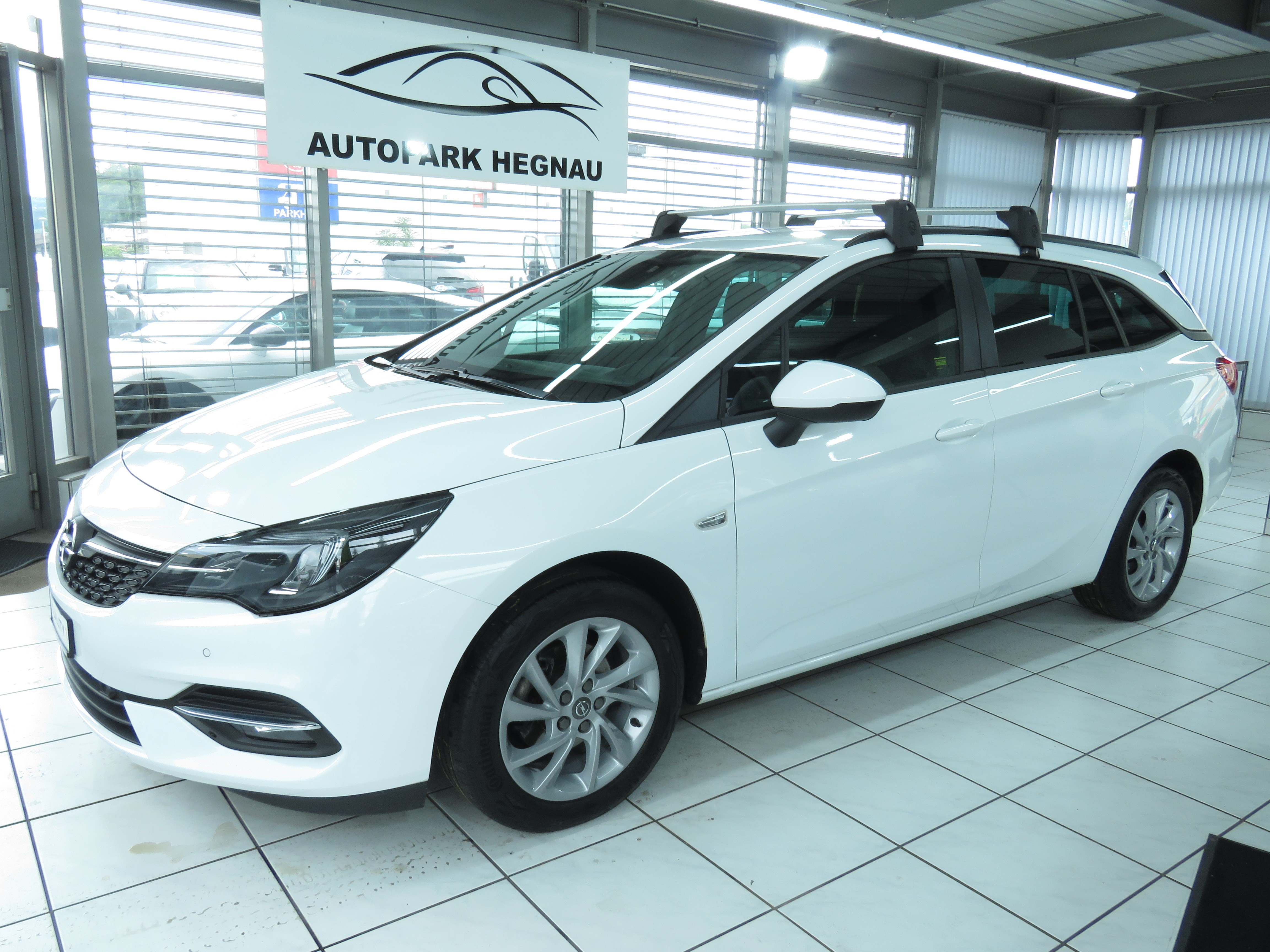 OPEL Astra Sports Tourer 1.2i Turbo Edition