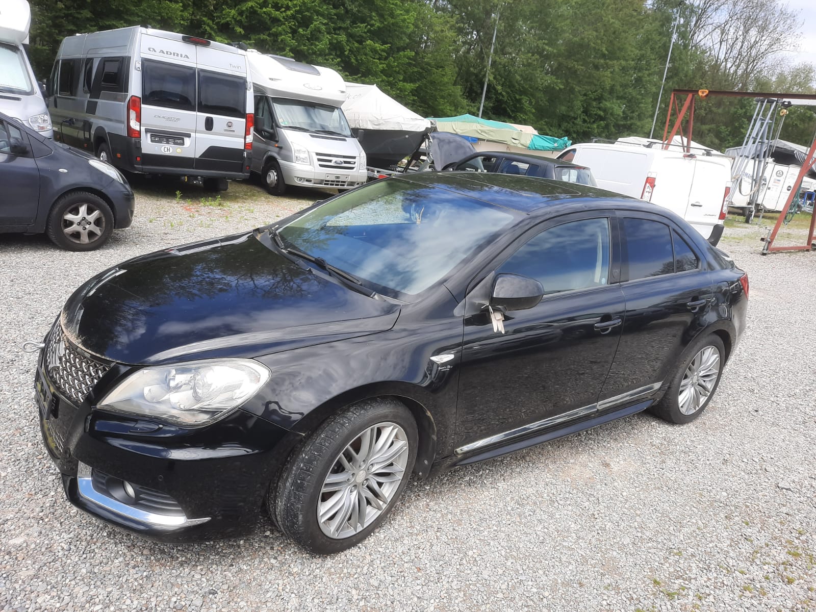 SUZUKI Kizashi 2.4 GL Top Indigo 4WD CVT