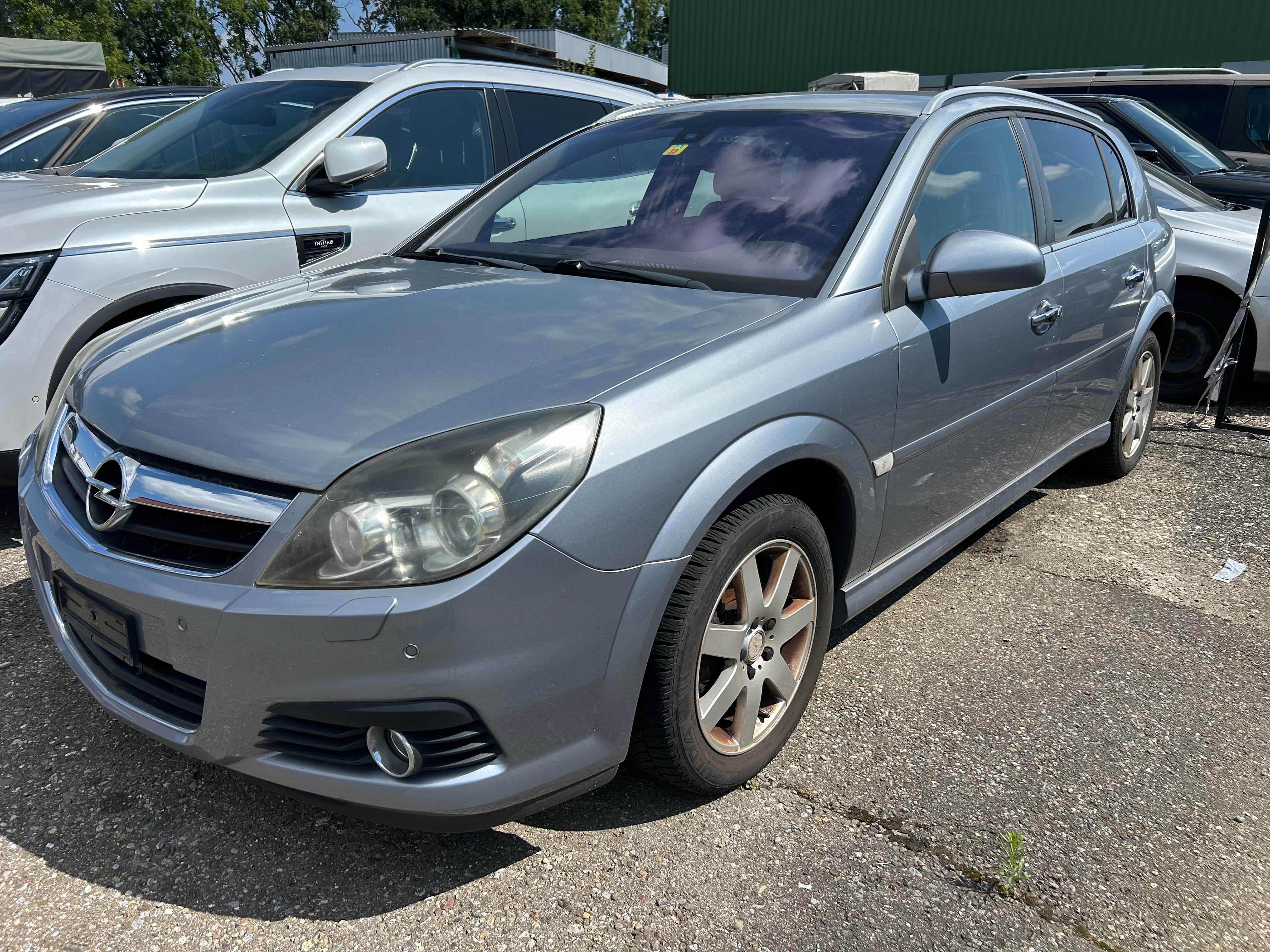 OPEL Signum 2.2 Elegance