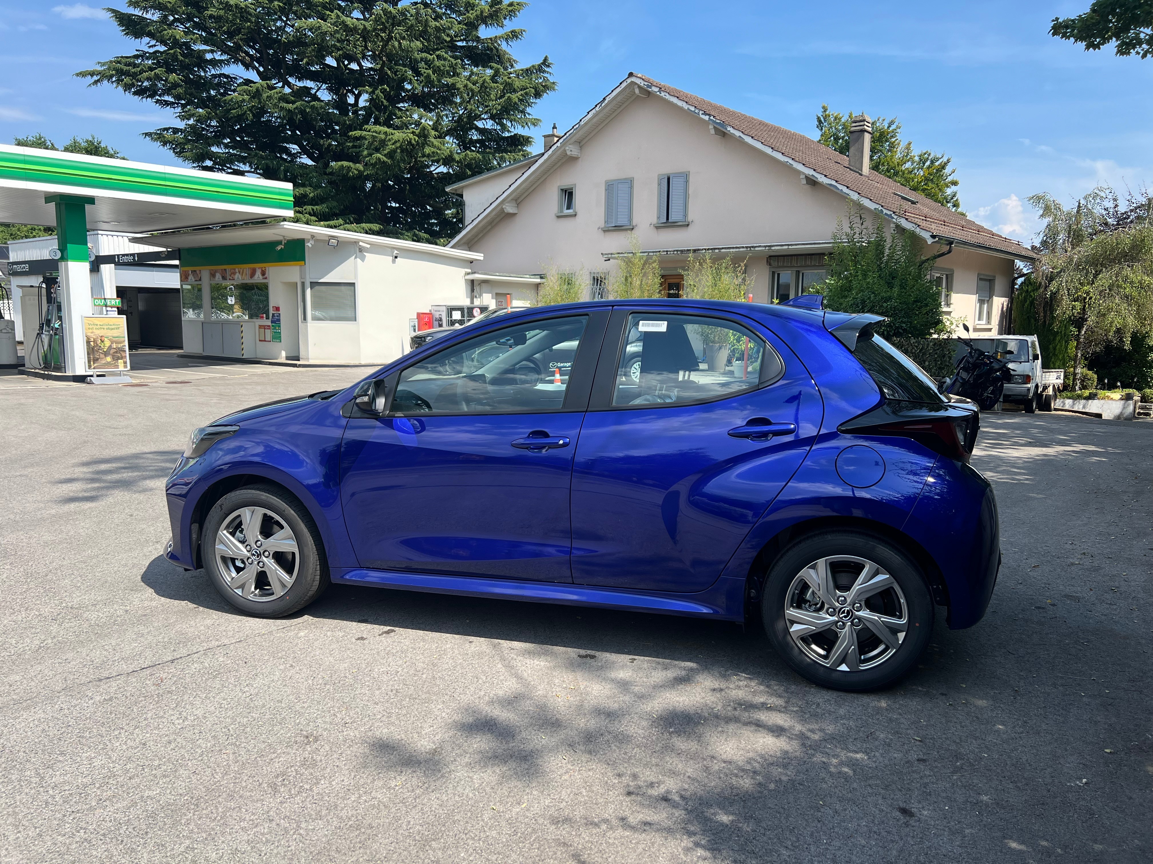 MAZDA 2 Hybrid Exclusive-line