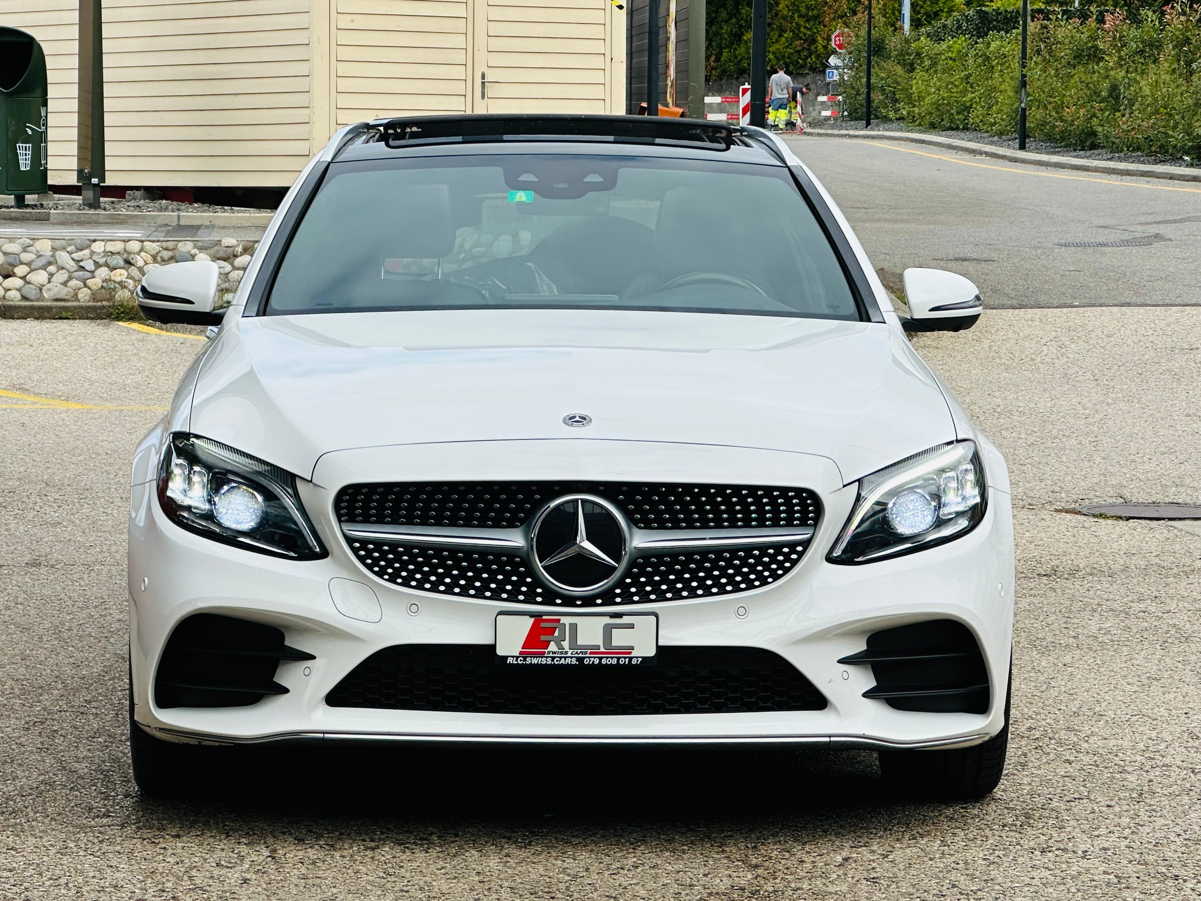 MERCEDES-BENZ C 300 e T-Modell AMG Line 9G-Tronic