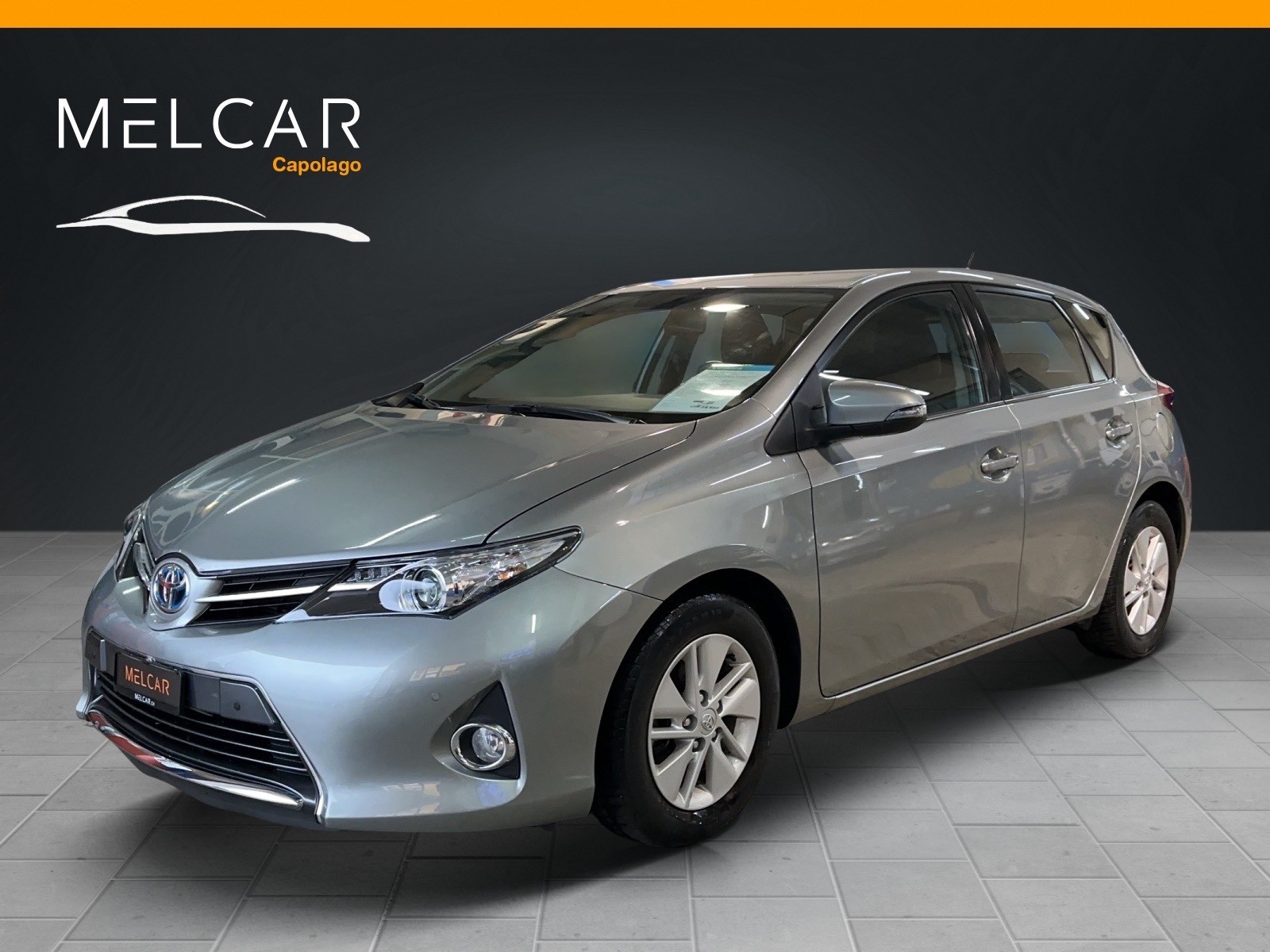 TOYOTA Auris 1.8 16V HSD Linea Luna