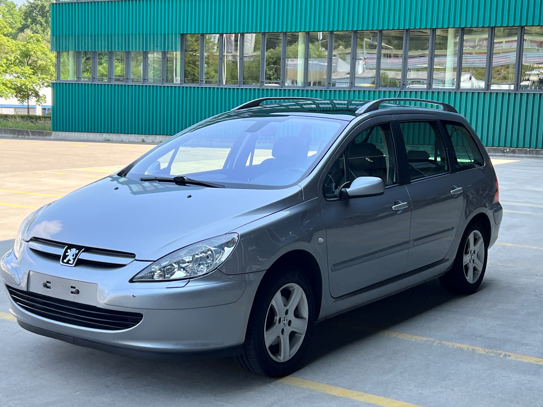 PEUGEOT 307 SW 2.0 16V Premium