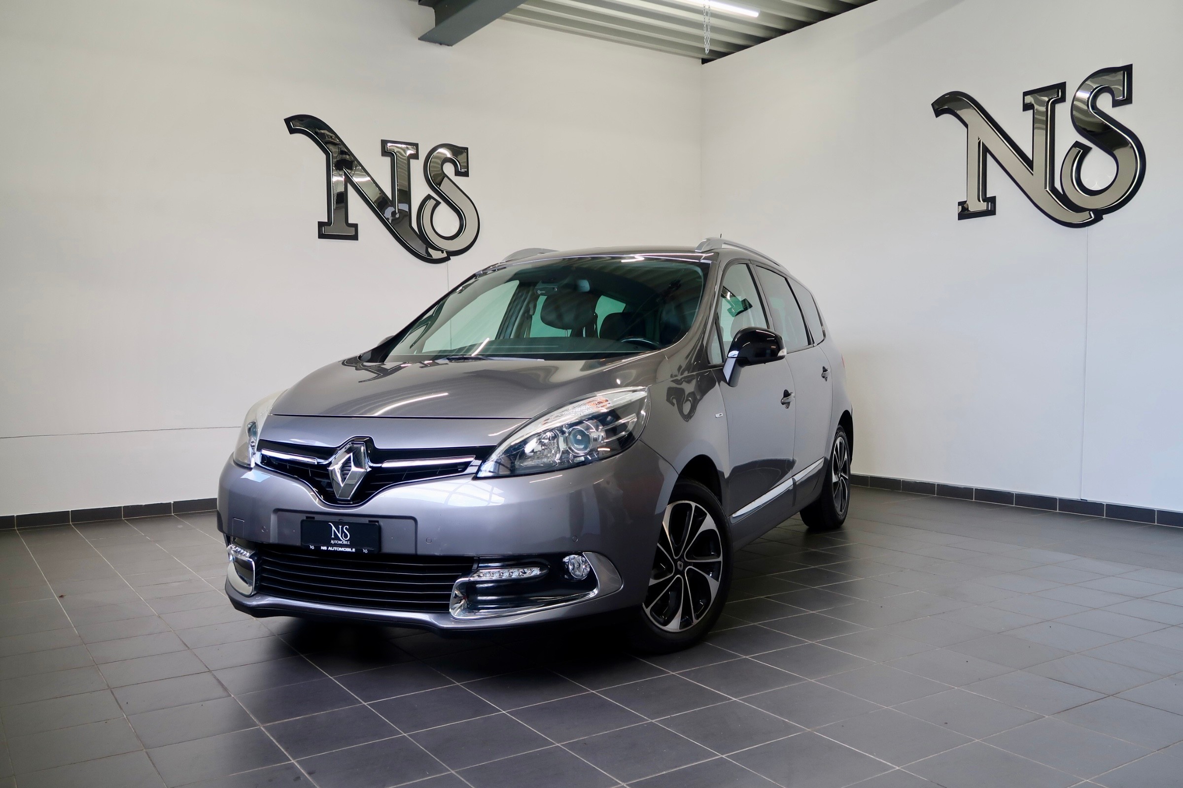 RENAULT Grand Scénic 1.5 dCi Swiss Edition EDC