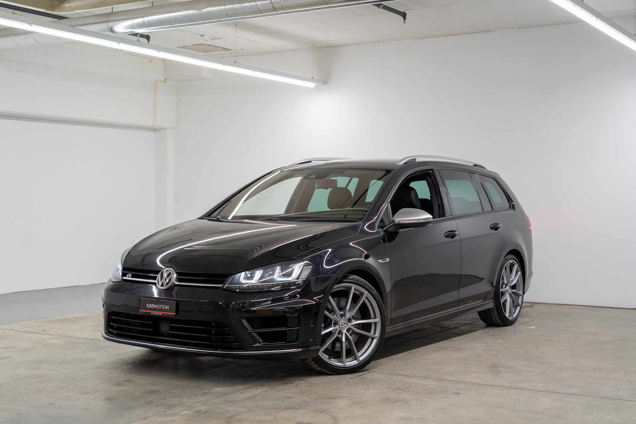 VW Golf Variant 2.0 TSI R 4 Motion DSG