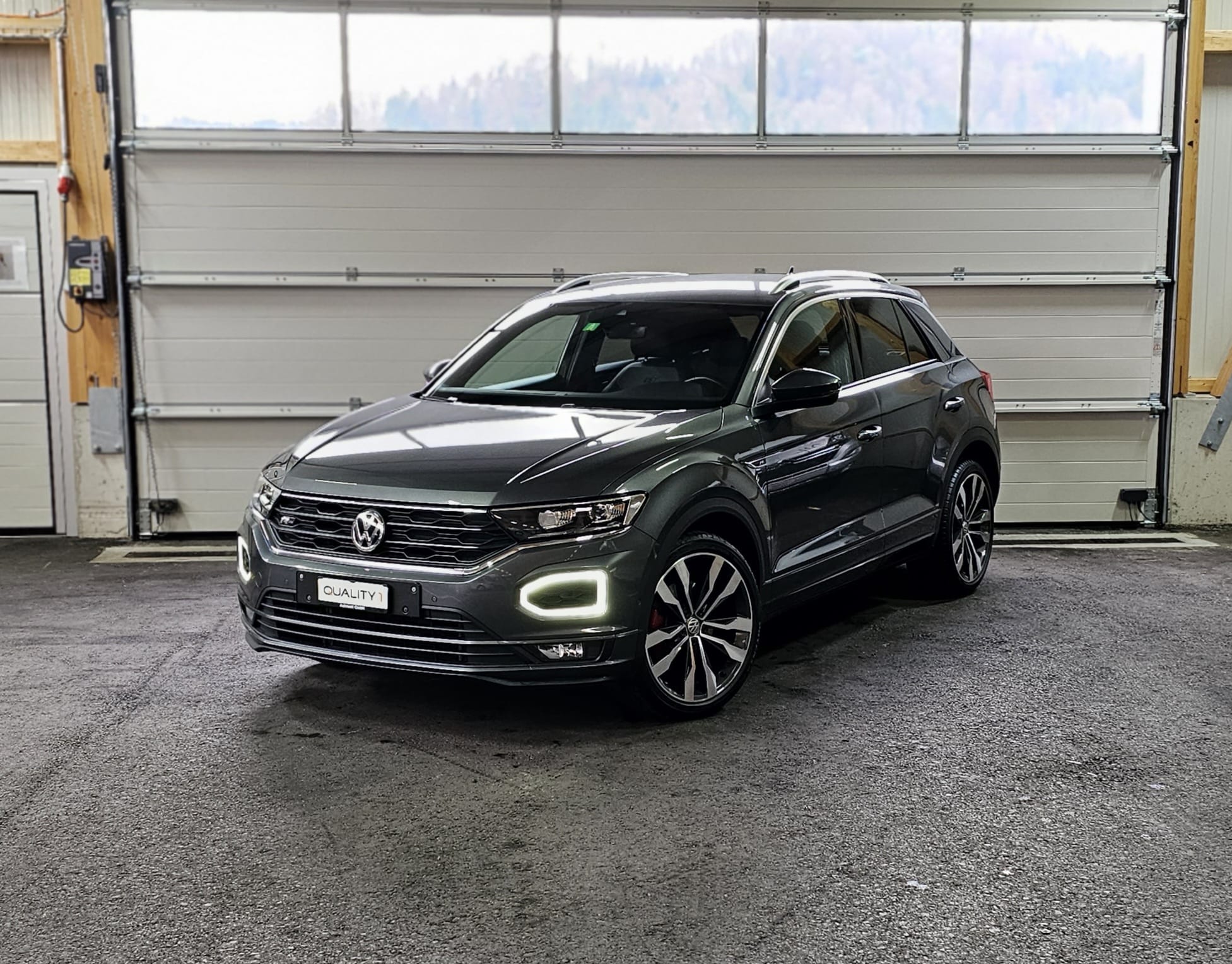 VW T-Roc 1.5 TSI EVO R-LINE Sport DSG *CH-FAHRZEUG*