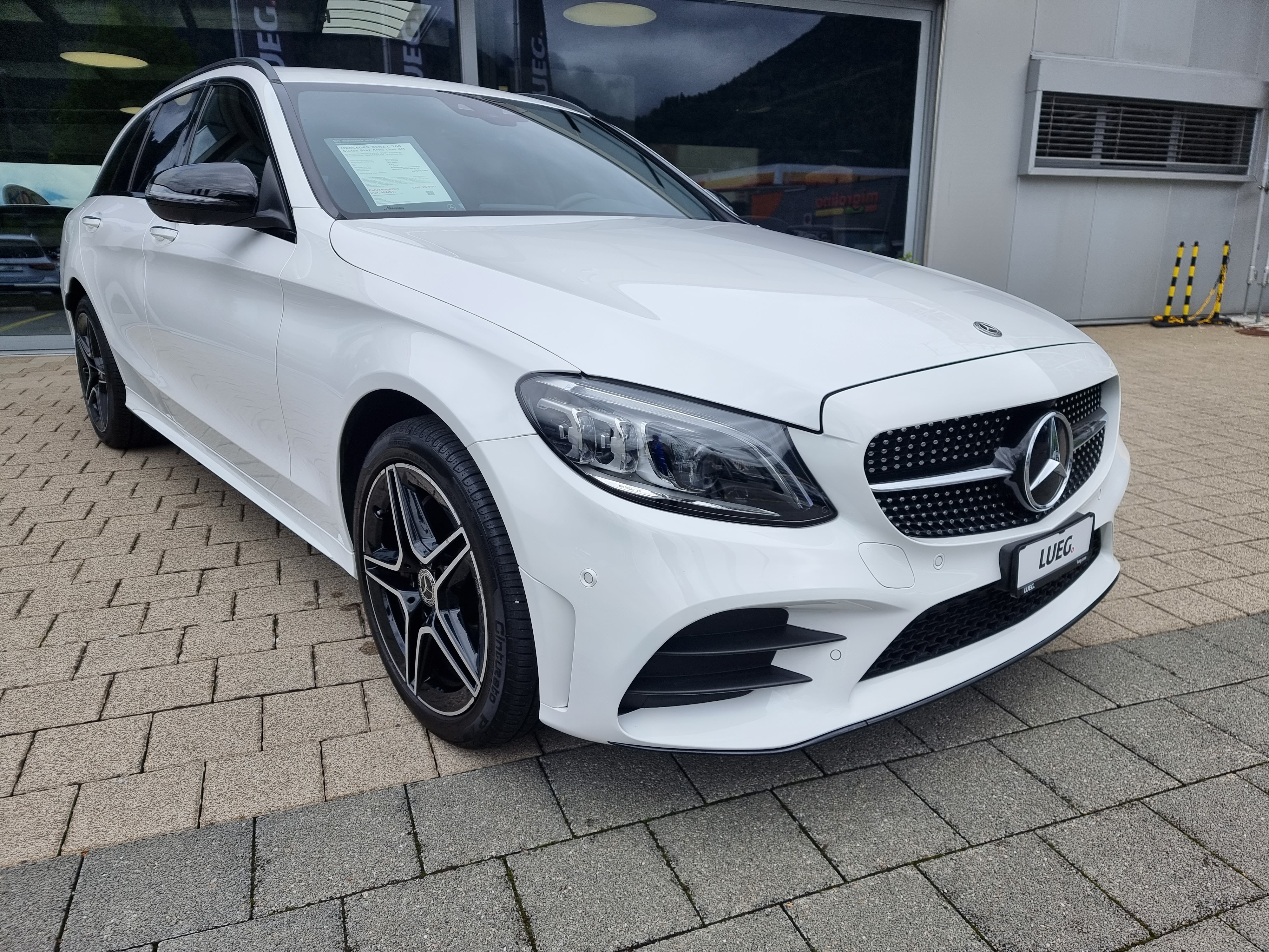 MERCEDES-BENZ C 200 Swiss Star AMG Line 4M 9G-Tronic