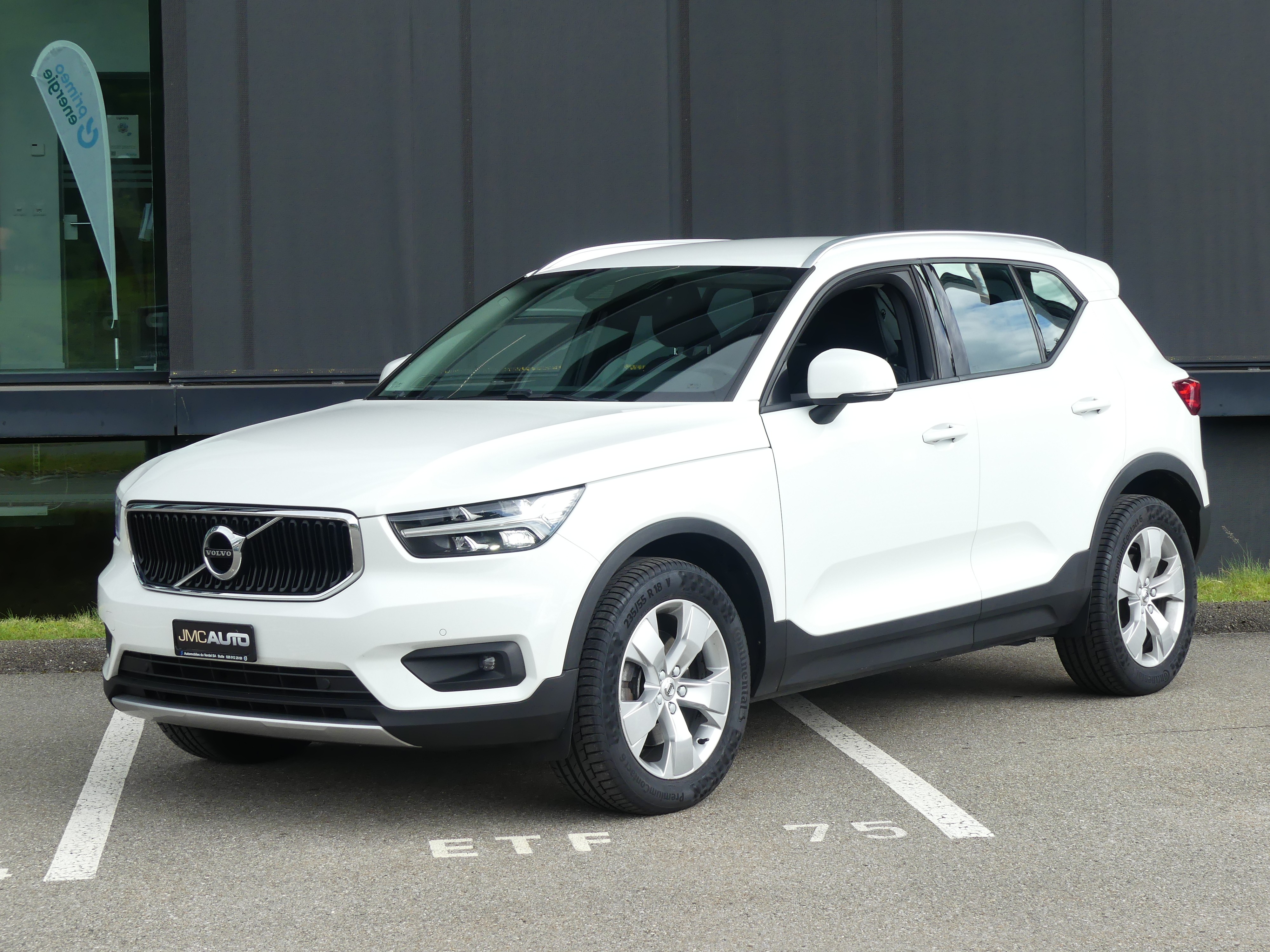 VOLVO XC40 B4 B AWD Momentum