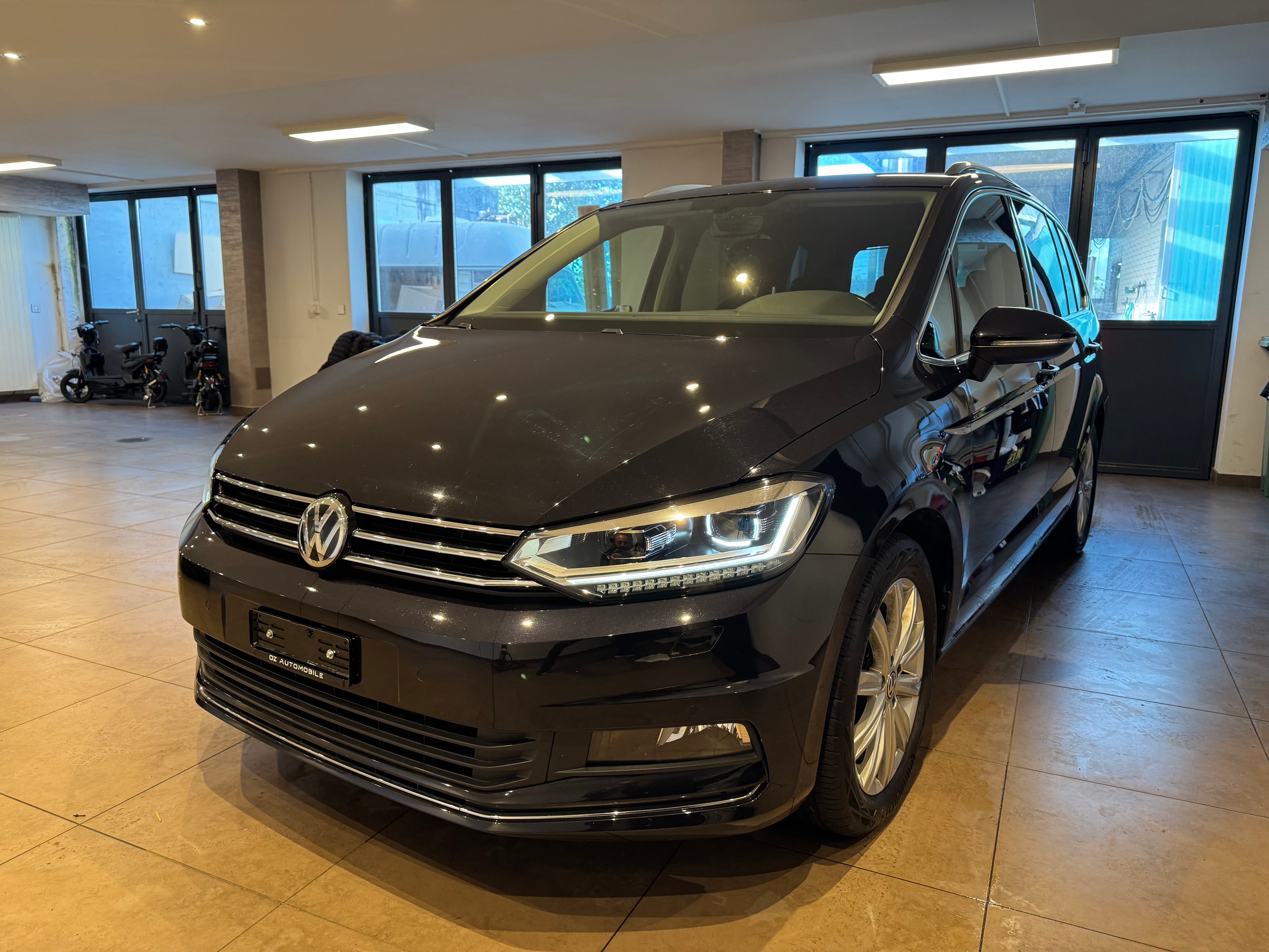 VW Touran 2.0 TDI BlueMotion Technology Highline DSG *7 Plätzer*