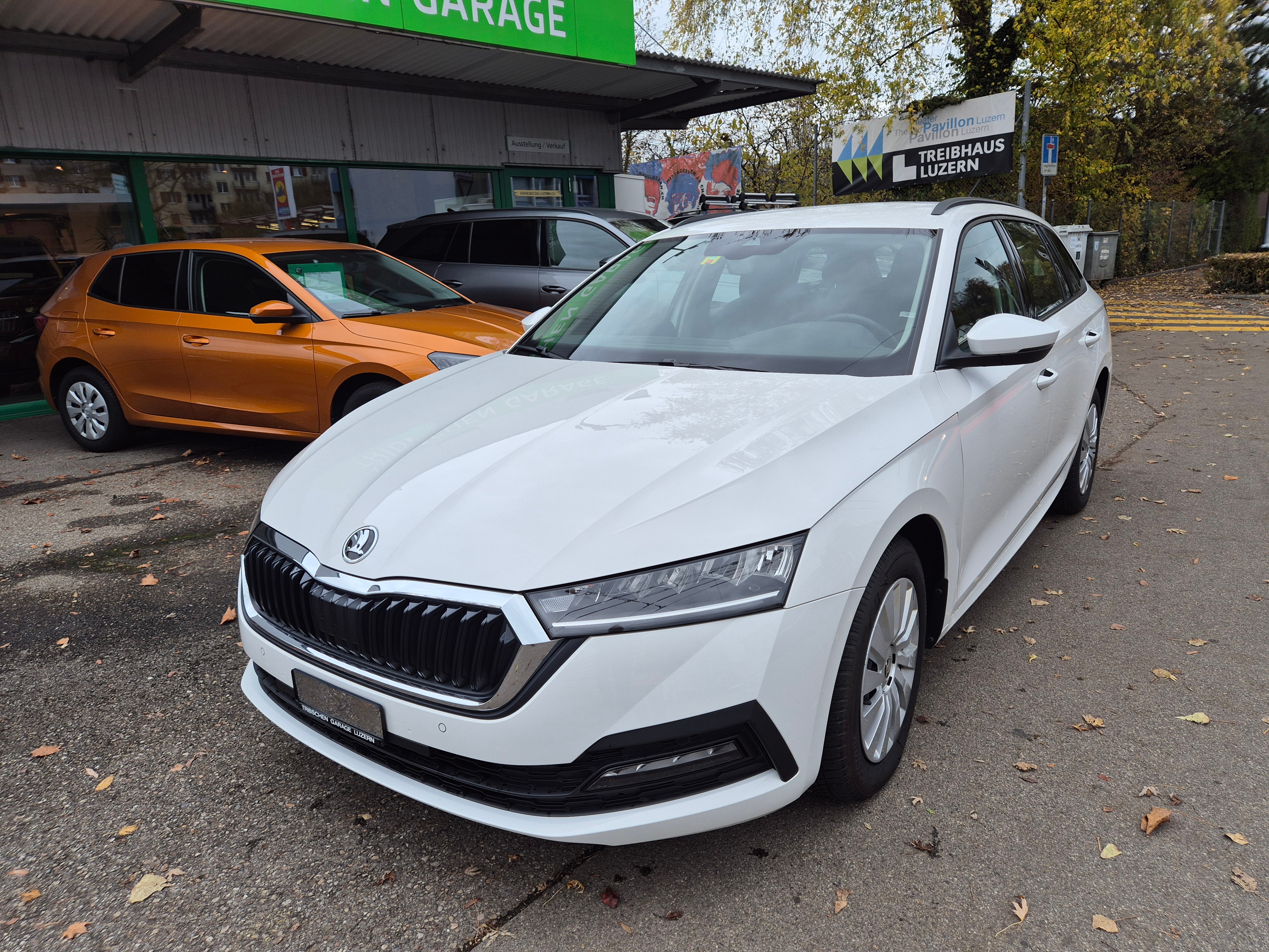 SKODA Octavia Combi 2.0 TDI DSG Ambition 4x4