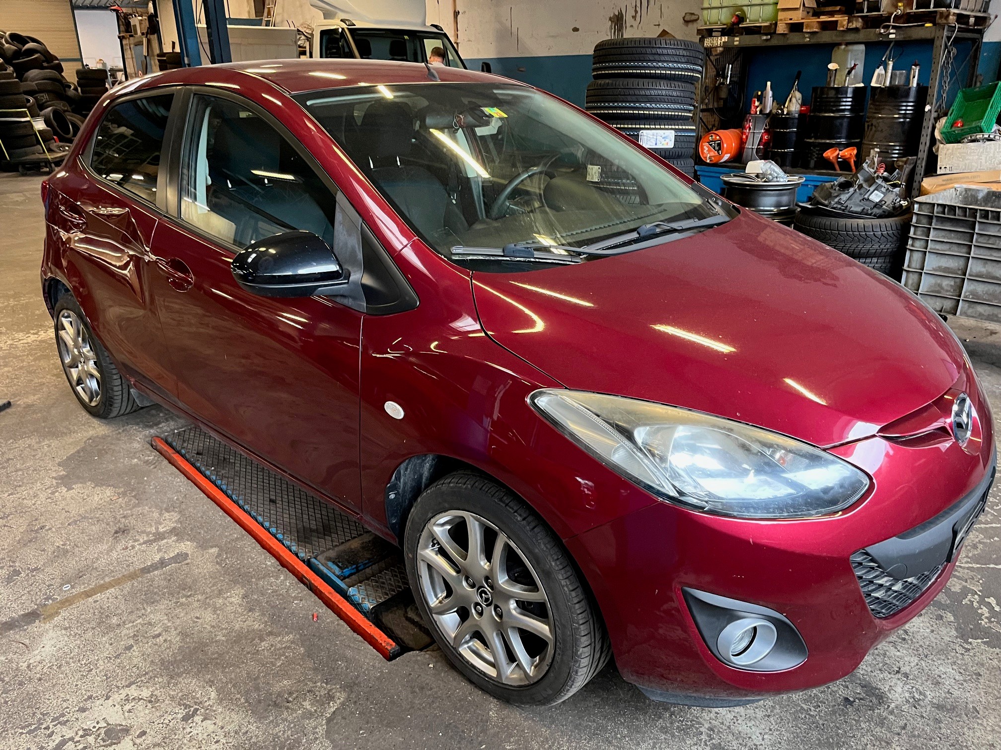 MAZDA 2 1.3i 16V Exclusive