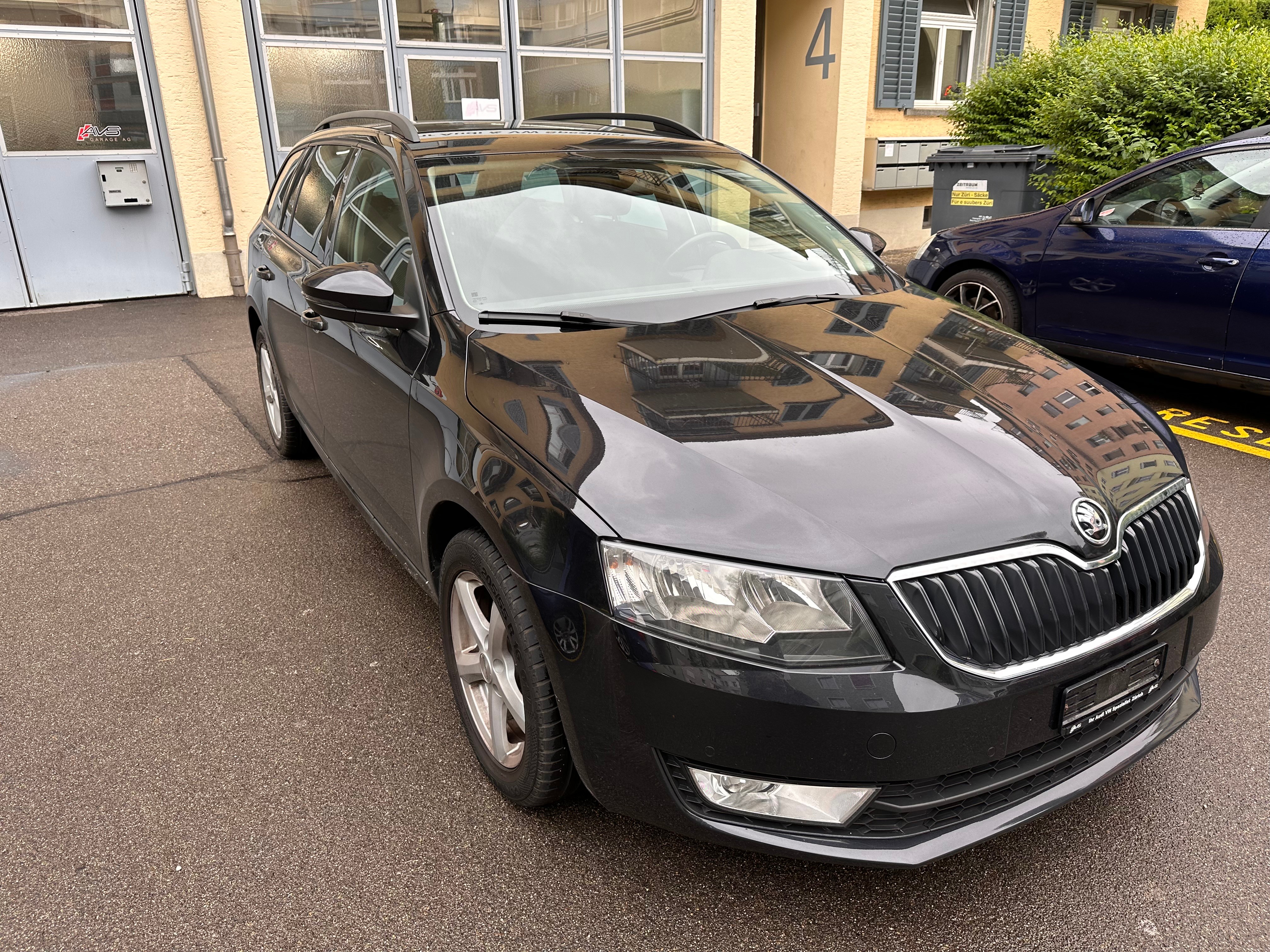 SKODA Octavia Combi 2.0 TDI Ambition 4x4 DSG