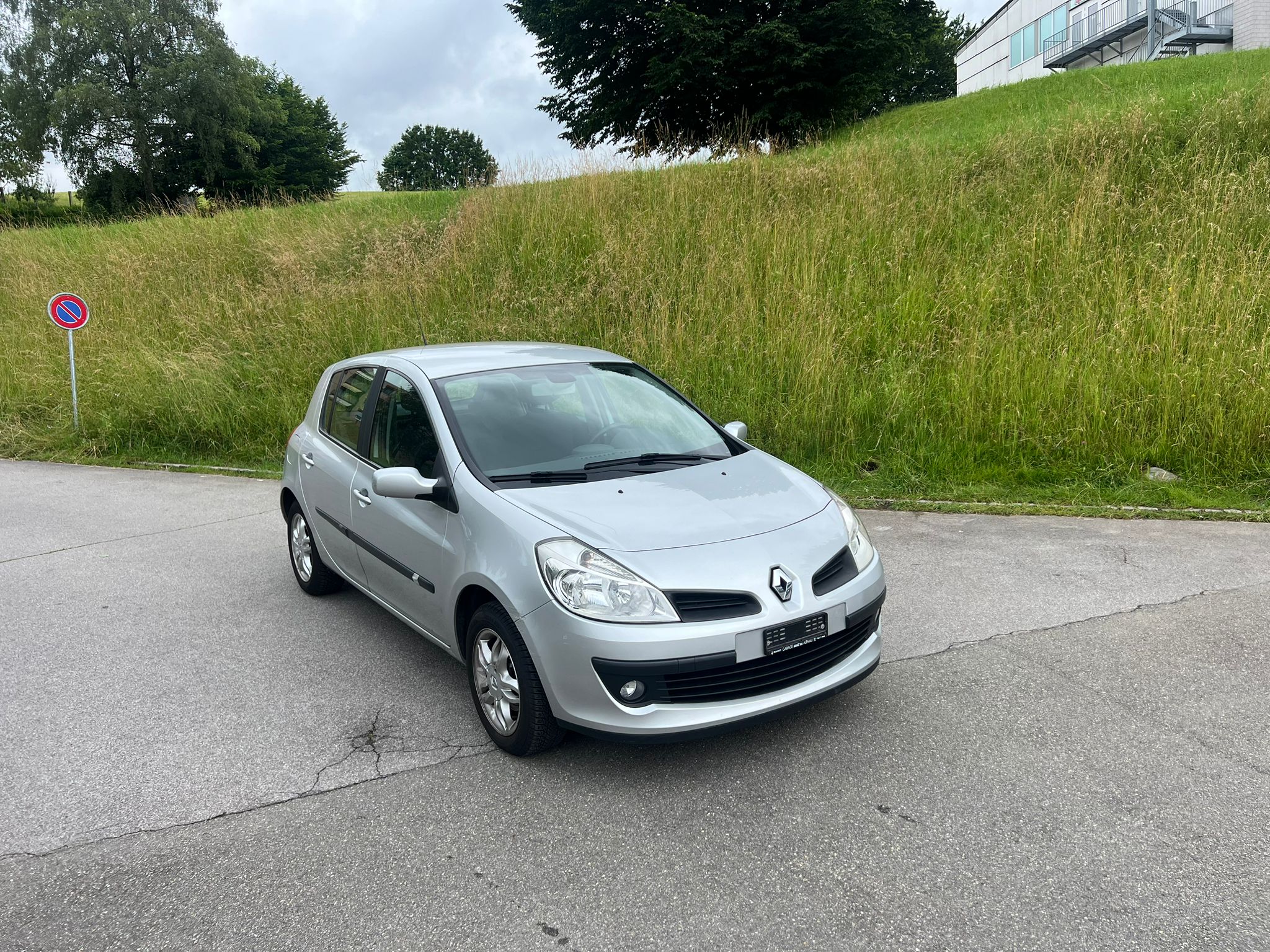 RENAULT Clio 1.6 16V Exception