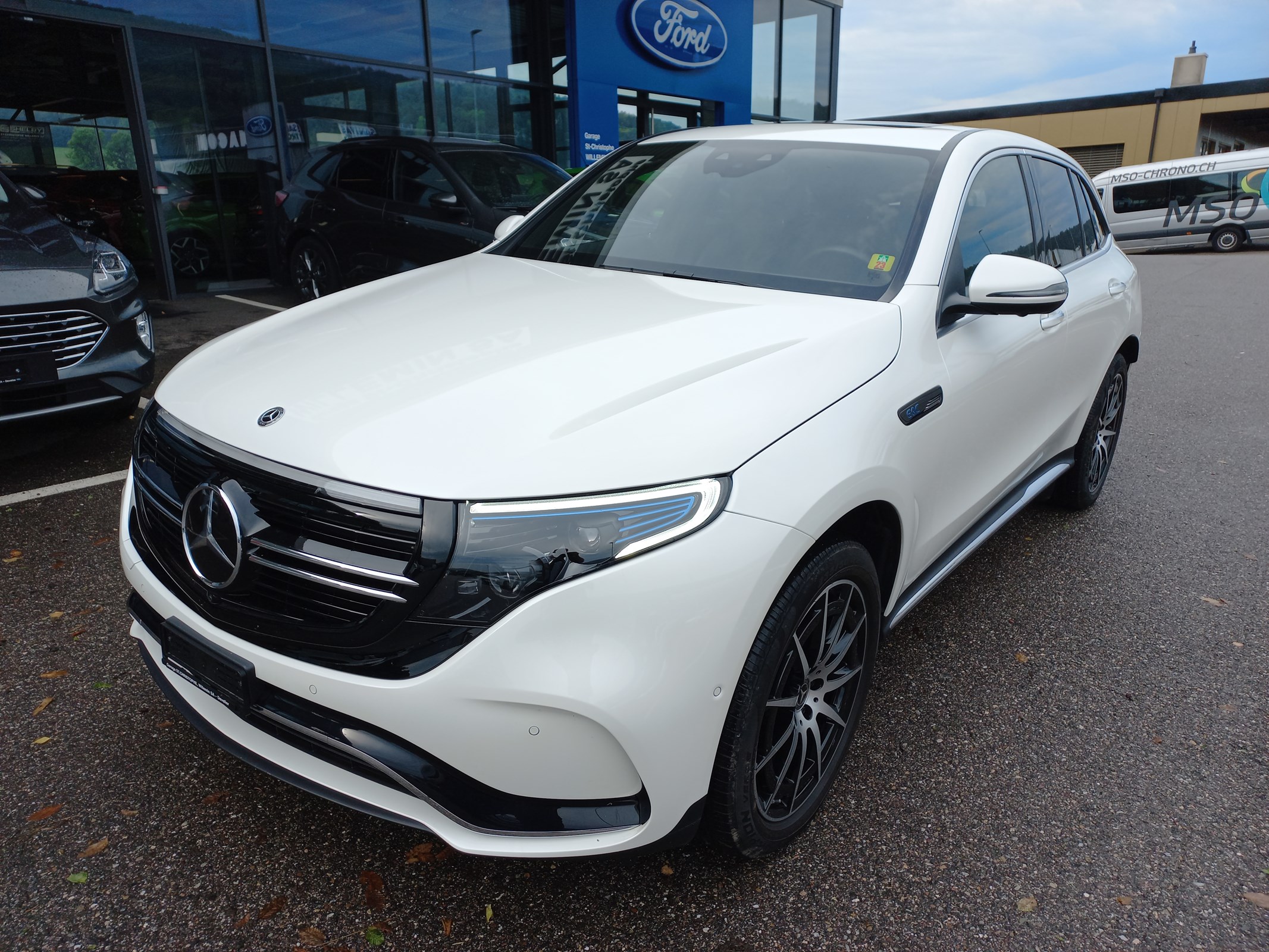 MERCEDES-BENZ EQC 400 AMG Line 4Matic