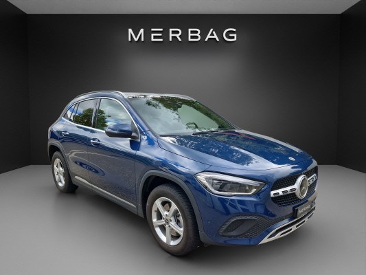 MERCEDES-BENZ GLA 220d Progress. 4Matic