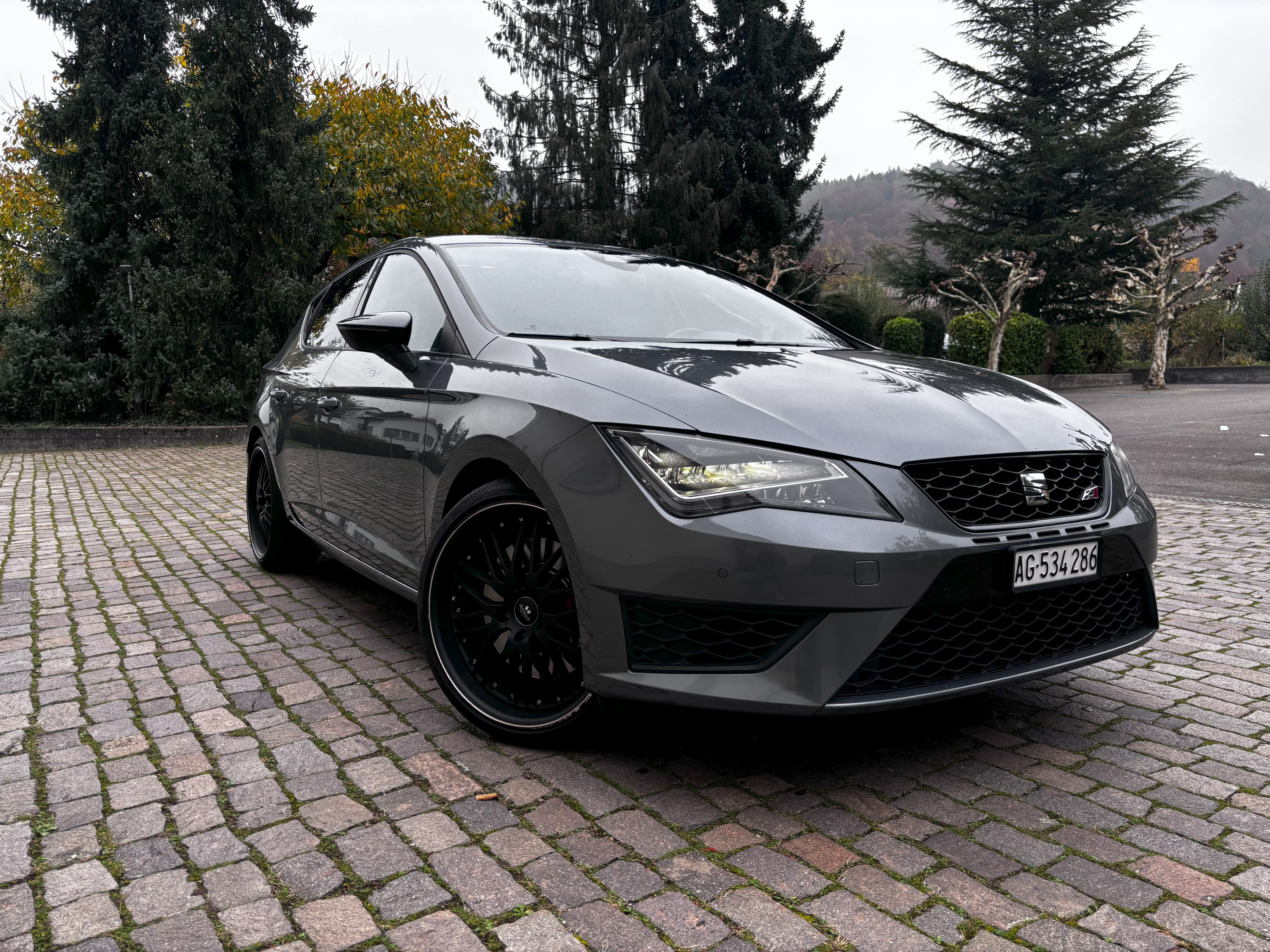 SEAT Leon 2.0 TSI Cupra 280 DSG