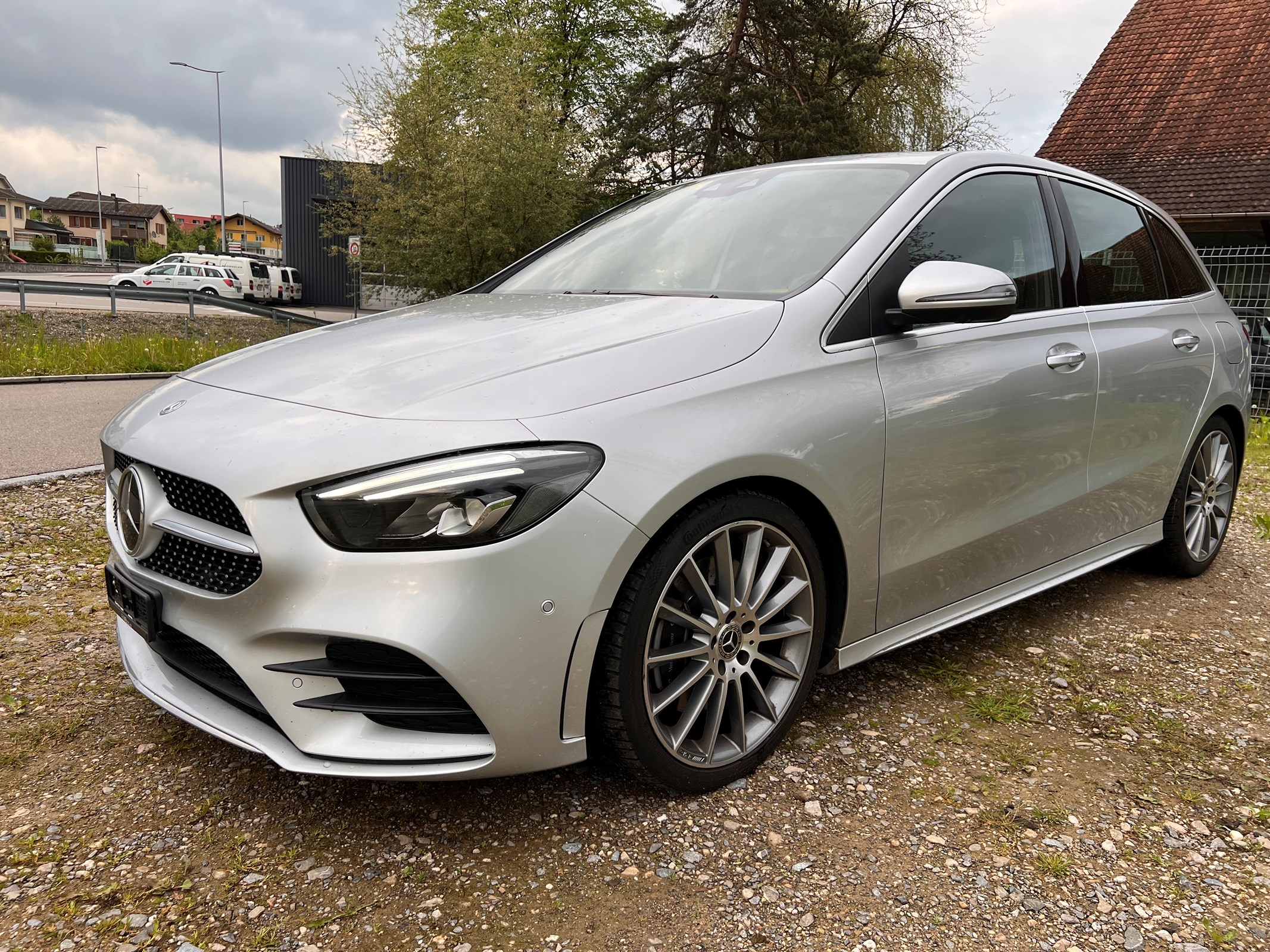 MERCEDES-BENZ B 250 4Matic AMG Line