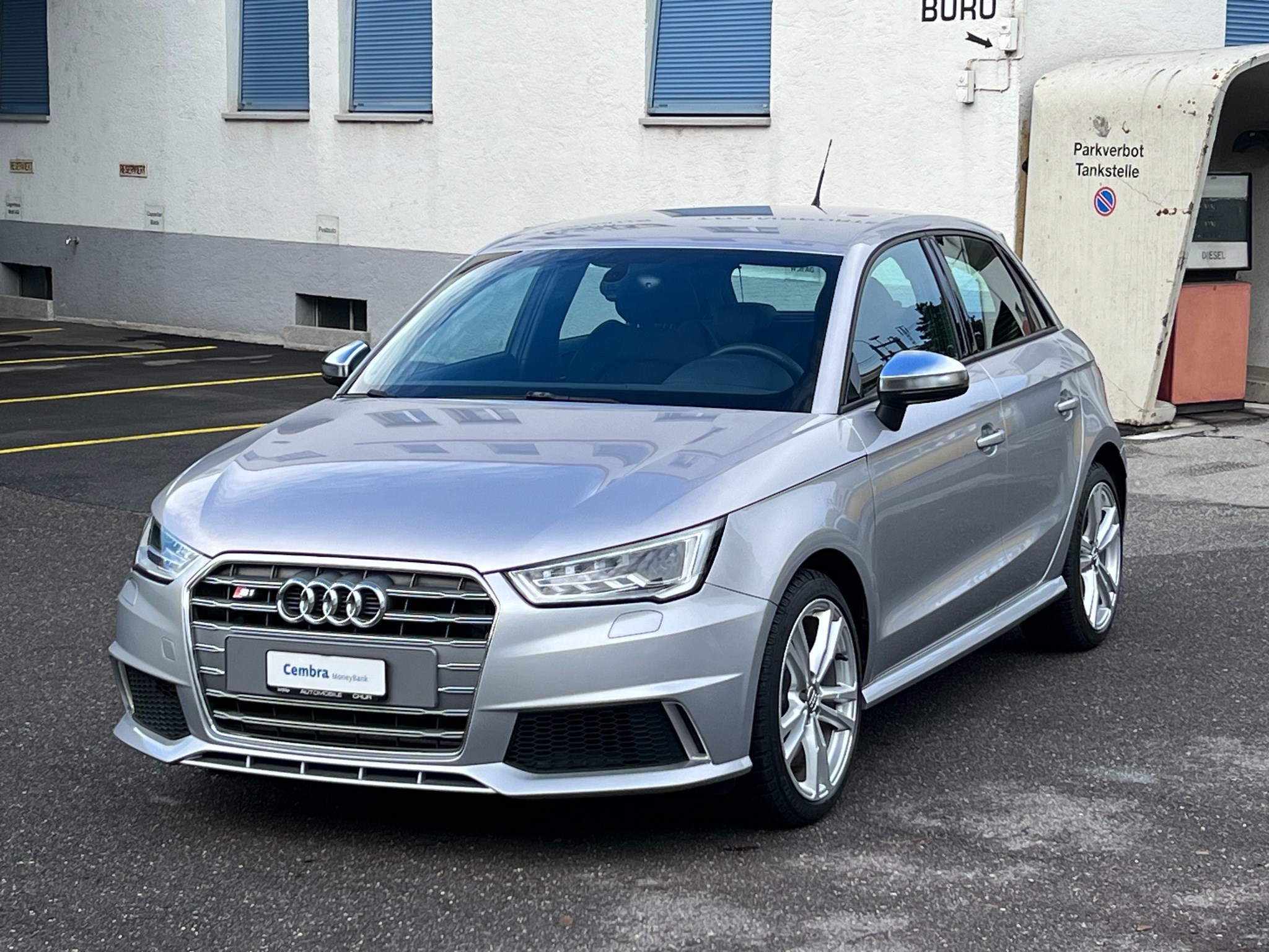 AUDI S1 Sportback 2.0 TFSI quattro