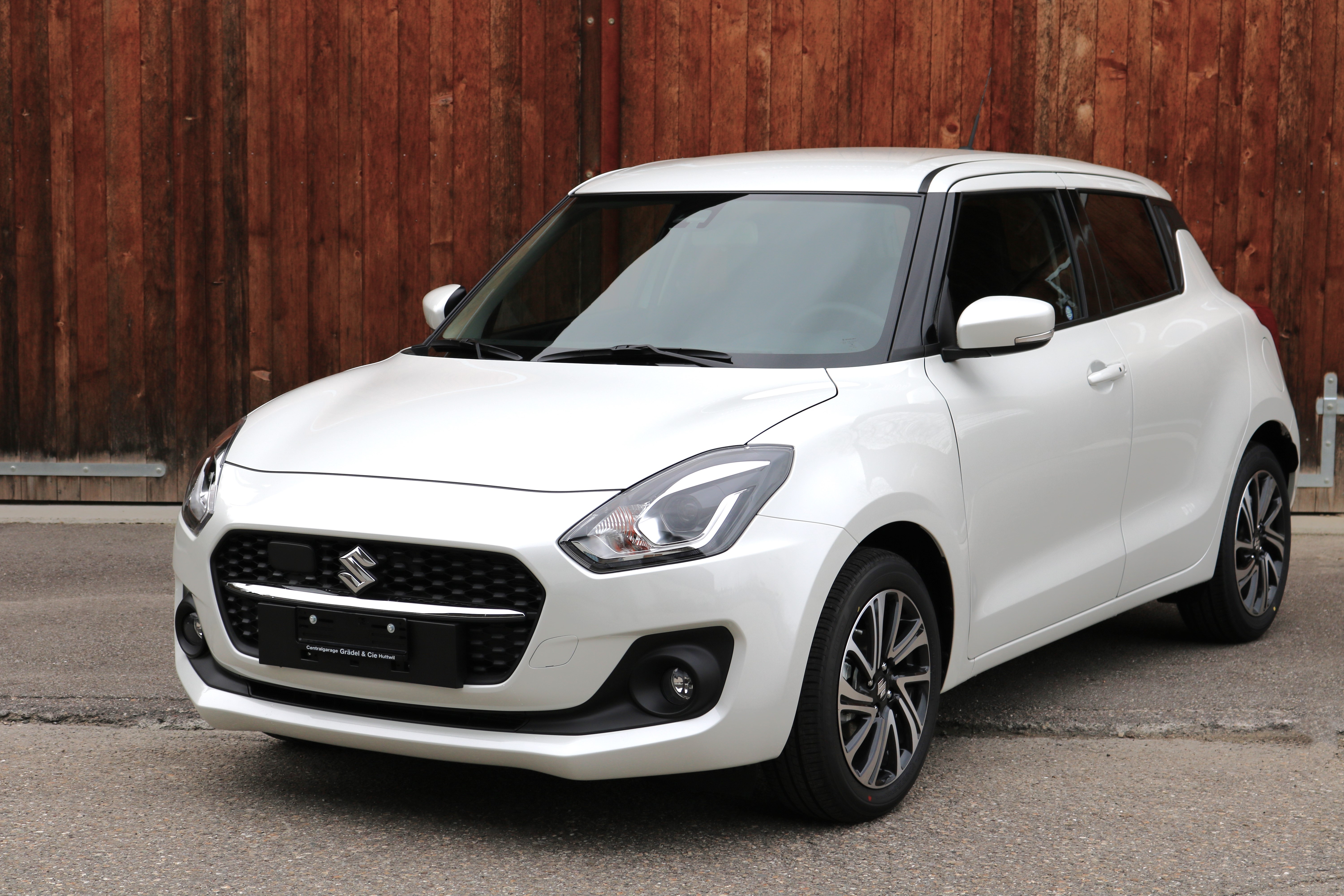 SUZUKI Swift 1.2 Compact Top Hybrid CVT