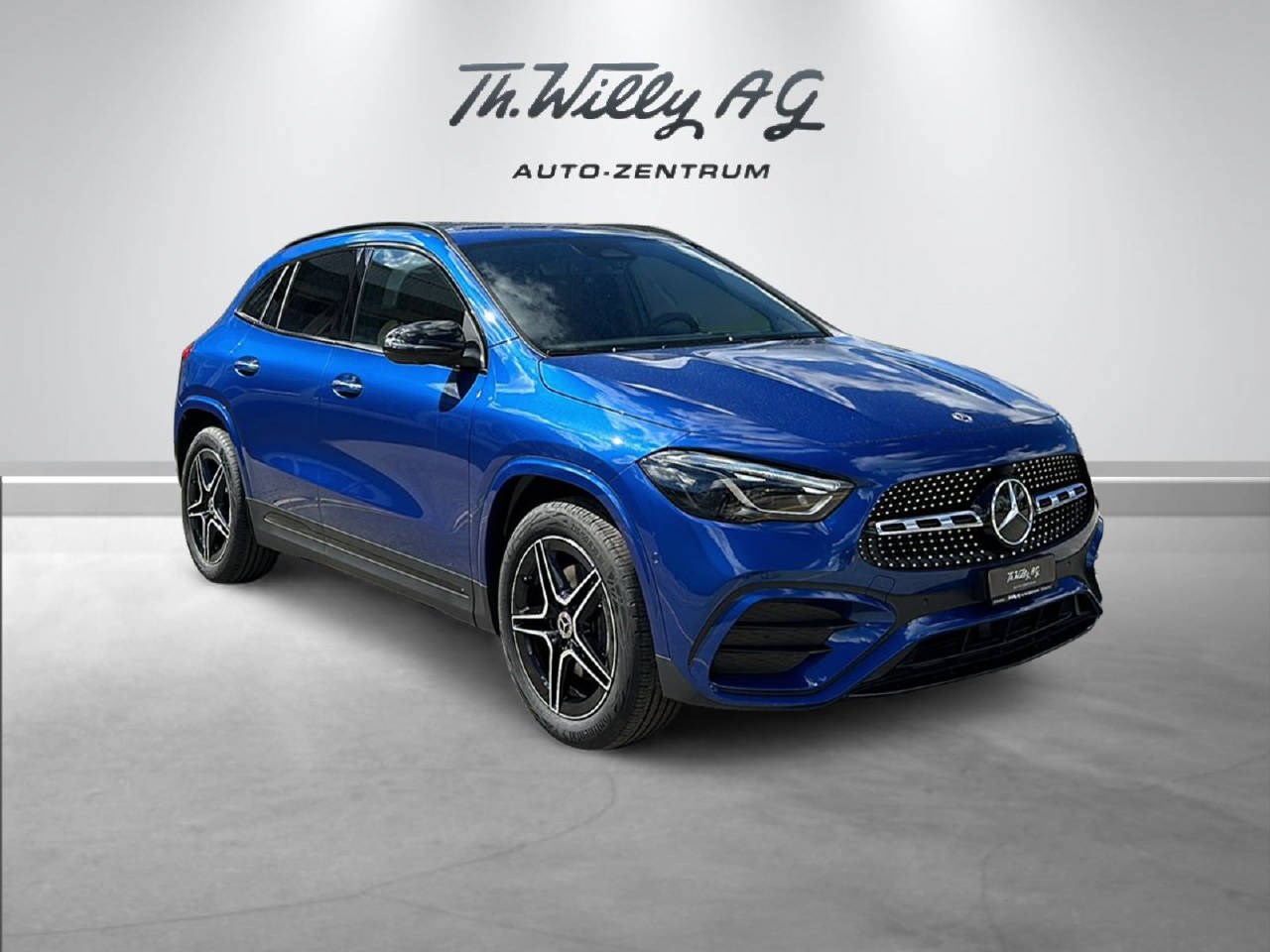 MERCEDES-BENZ GLA 220 d Swiss Star AMG Line 4matic