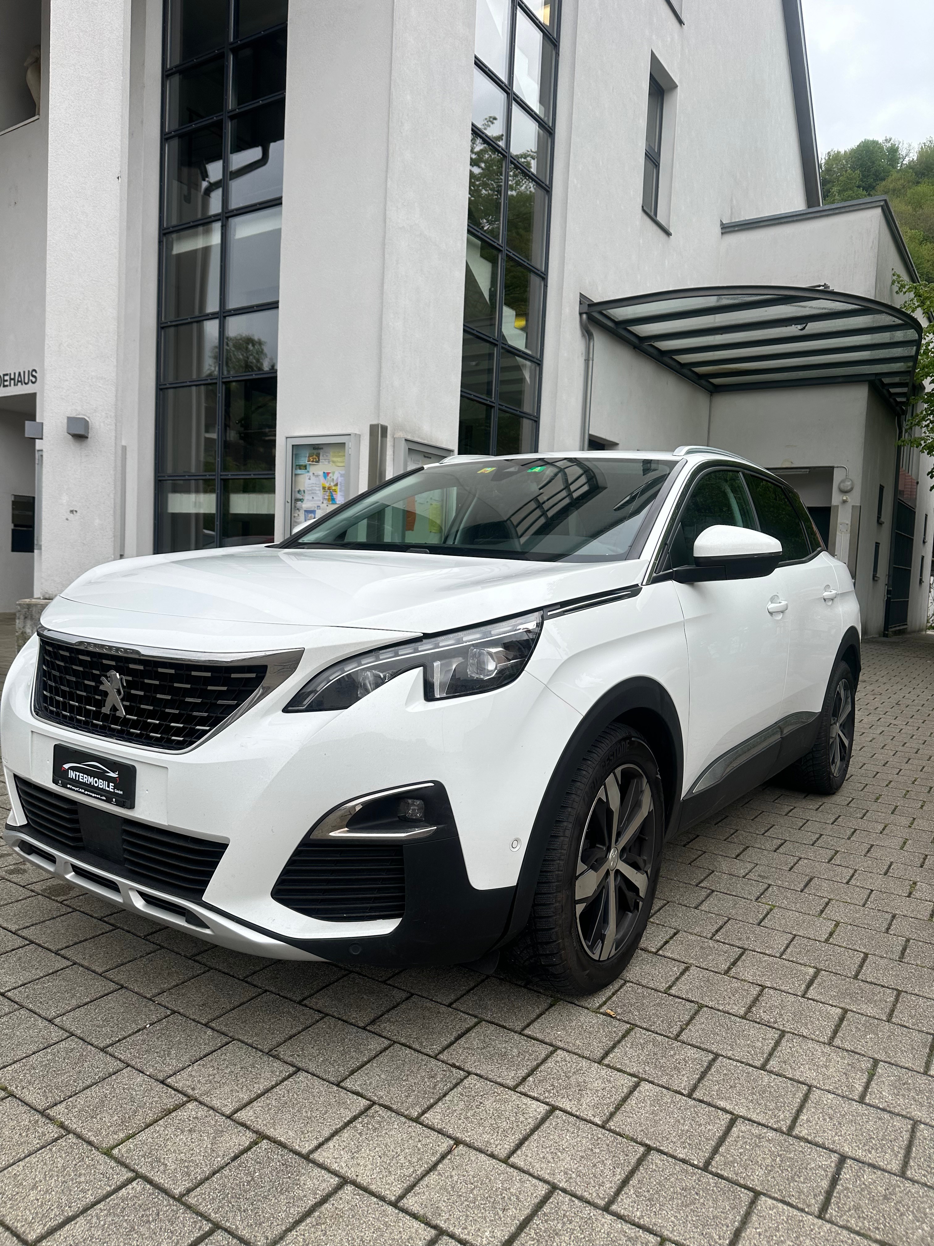 PEUGEOT 3008 1.5 BlueHDi Allure EAT