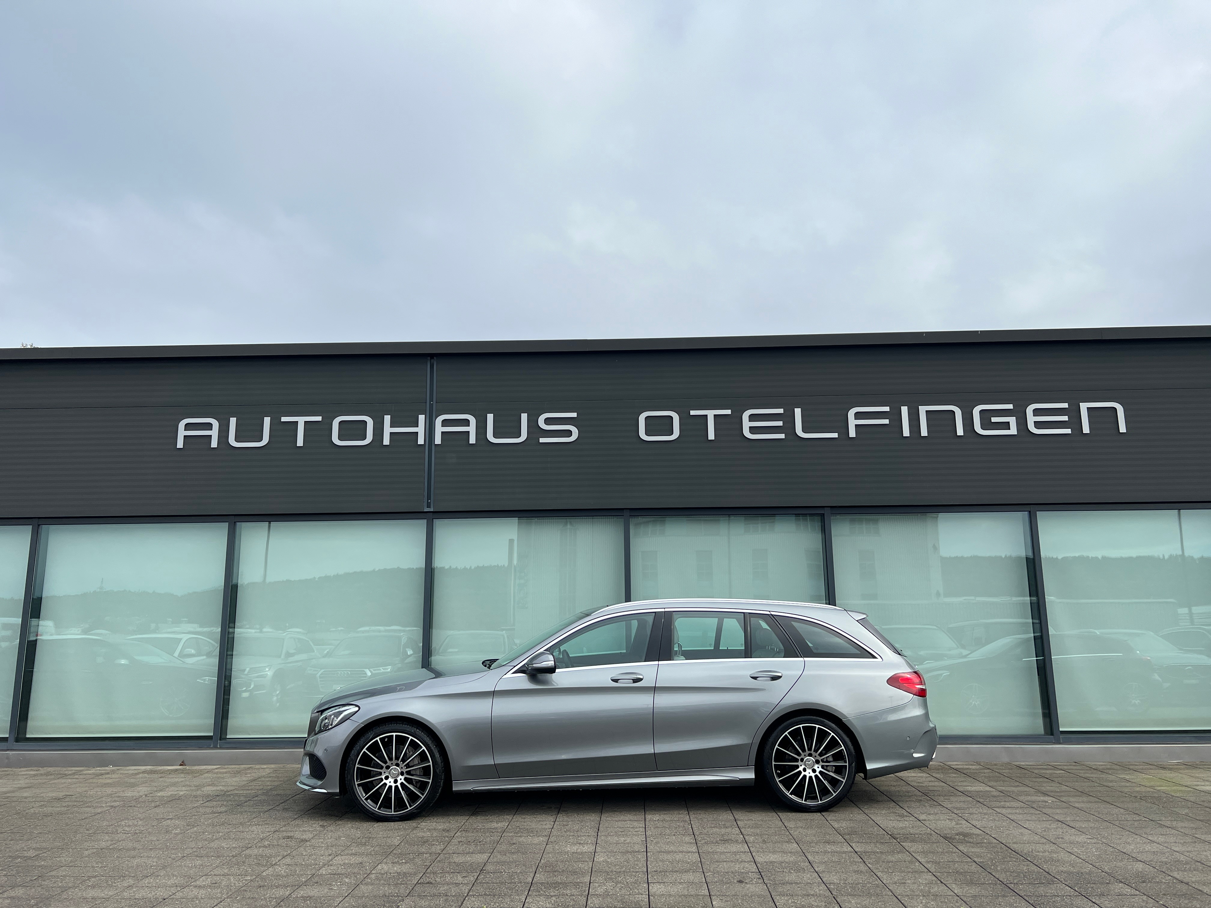 MERCEDES-BENZ C 400 AMG Line 4Matic 7G-Tronic