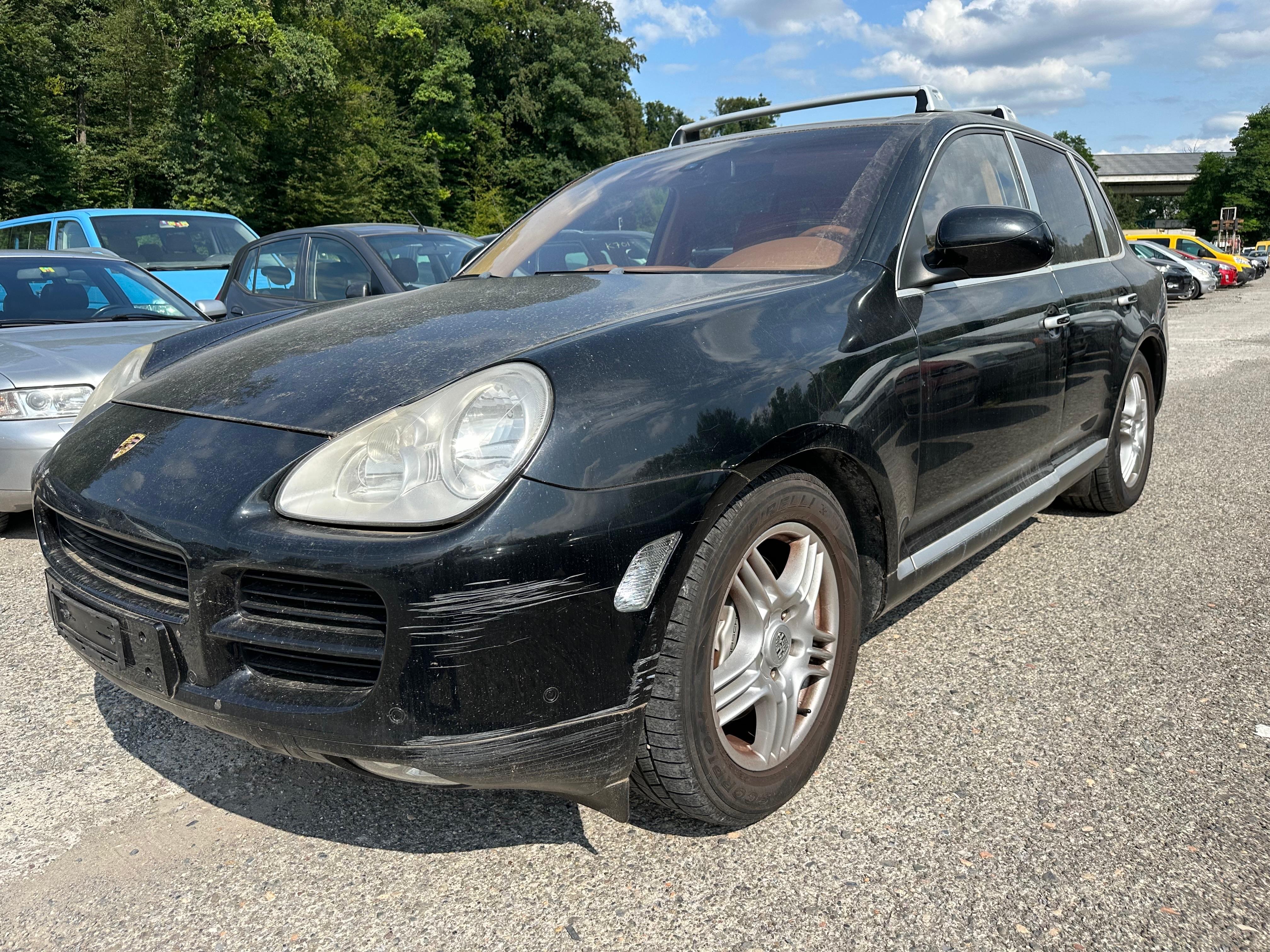 PORSCHE CAYENNE