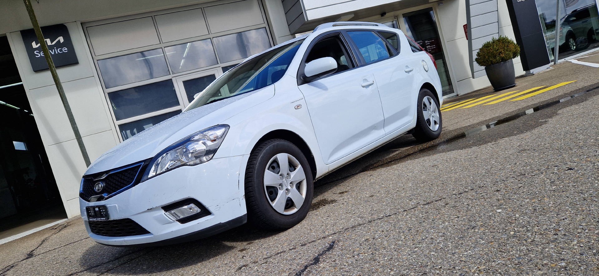 KIA Cee'd Sporty Wagon 1.6 CVVT Trend