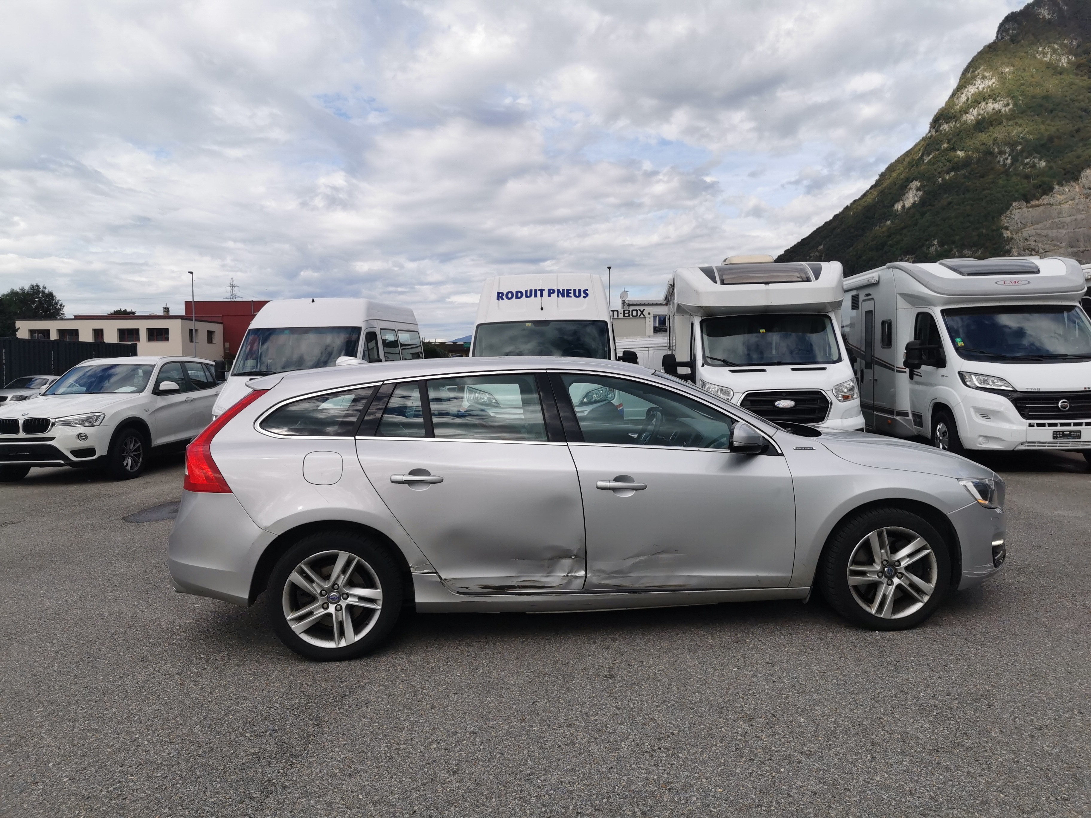 VOLVO V60 D6 AWD Plug-in Hybrid Summum Geartronic