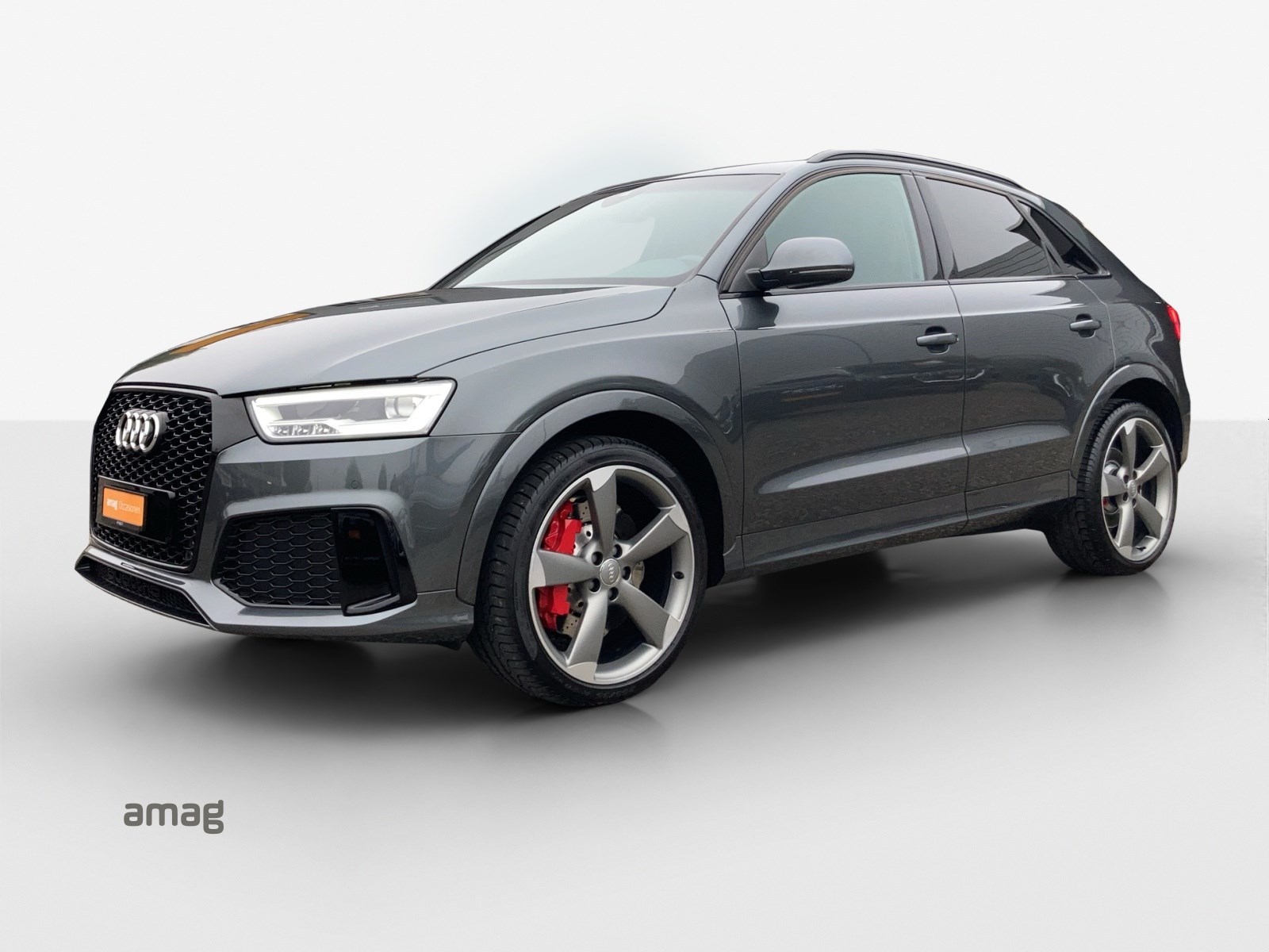 AUDI RS Q3 2.5 TFSI performance quattro S-tronic