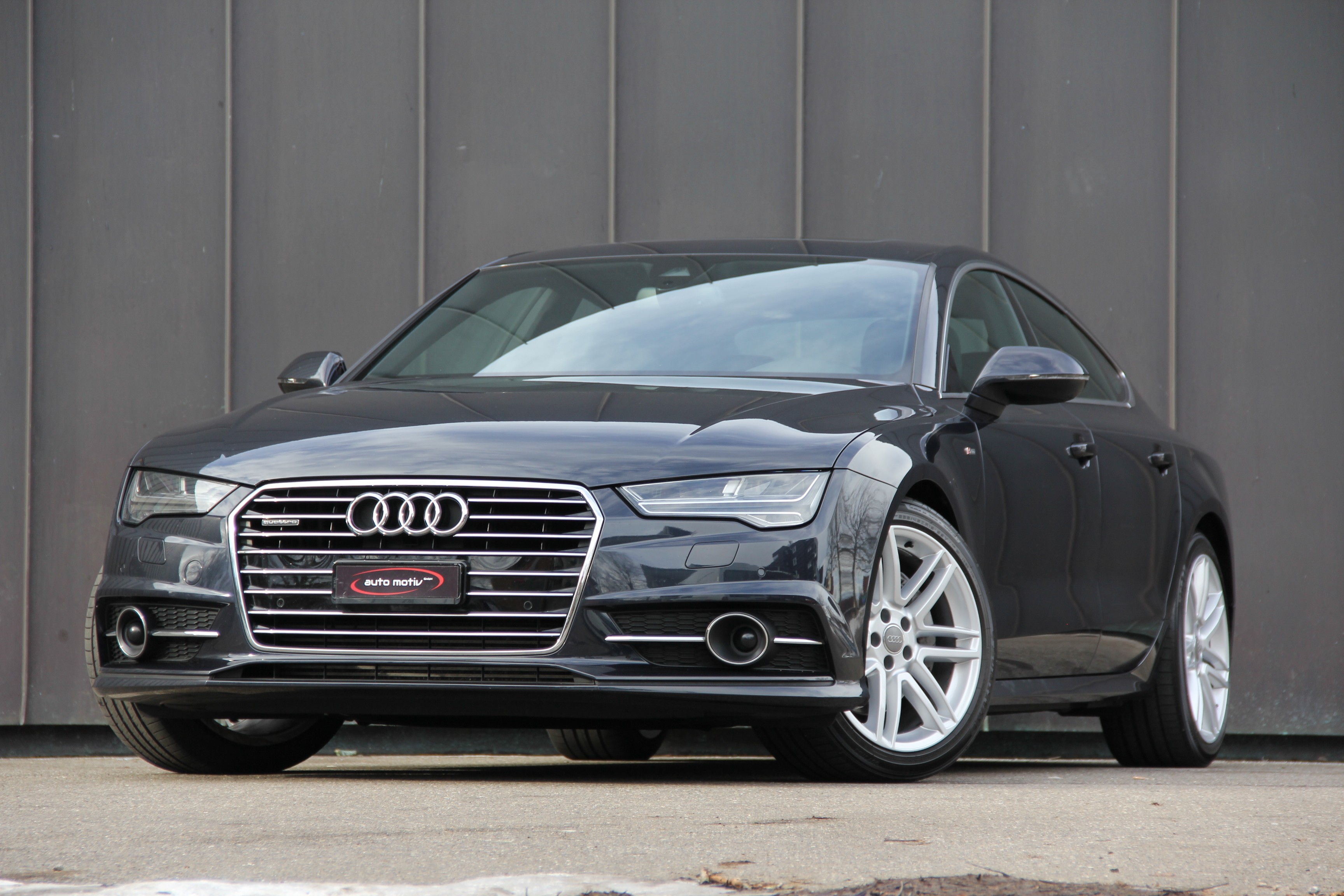 AUDI A7 Sportback 3.0 TDI quattro S-tronic **S-LINE** **5-PLÄTZER** **SCHIEBEDACH** **ANHÄNGERKUPPLUNG**