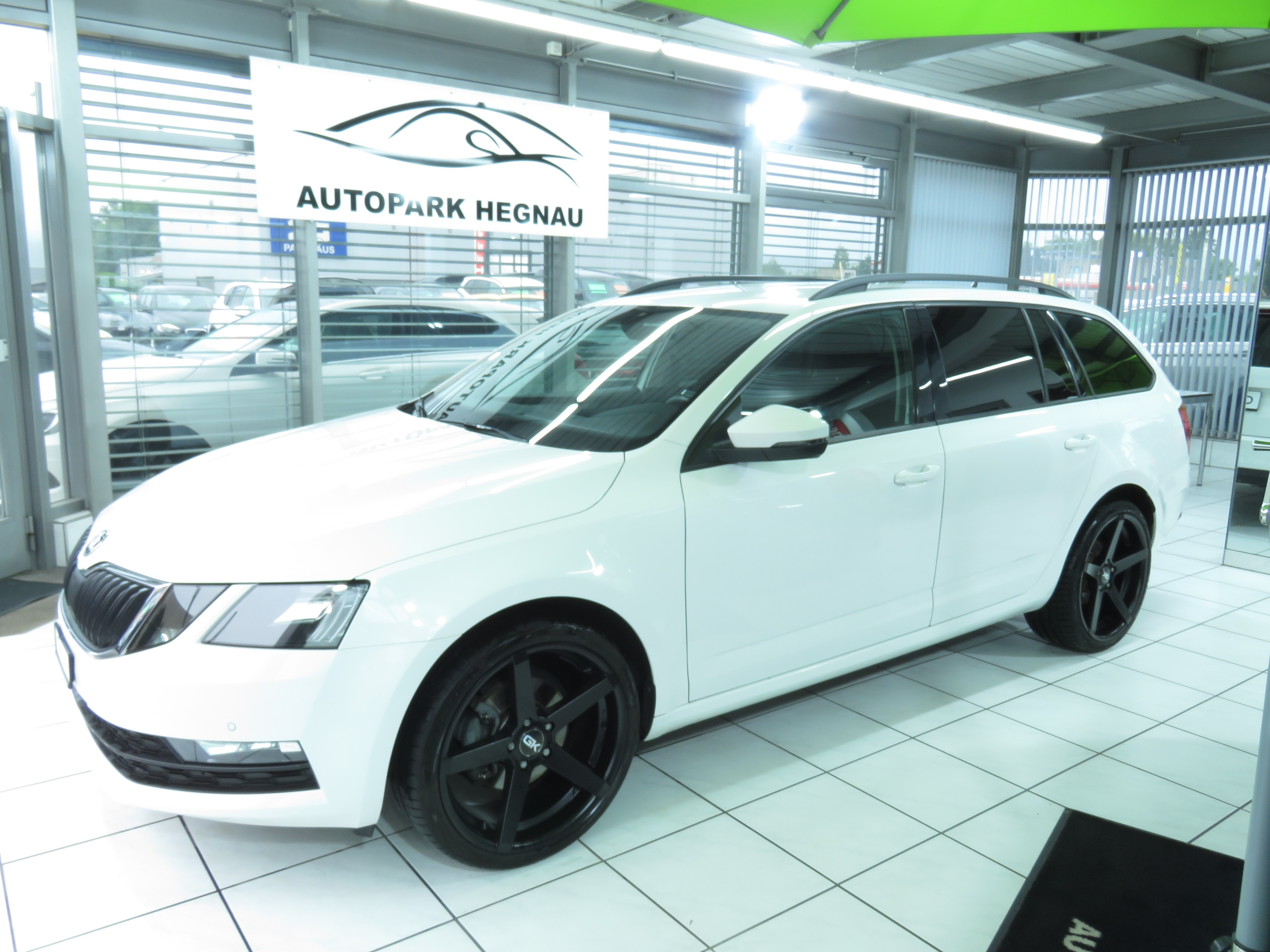 SKODA Octavia Combi 2.0 TDI Ambition 4x4 DSG