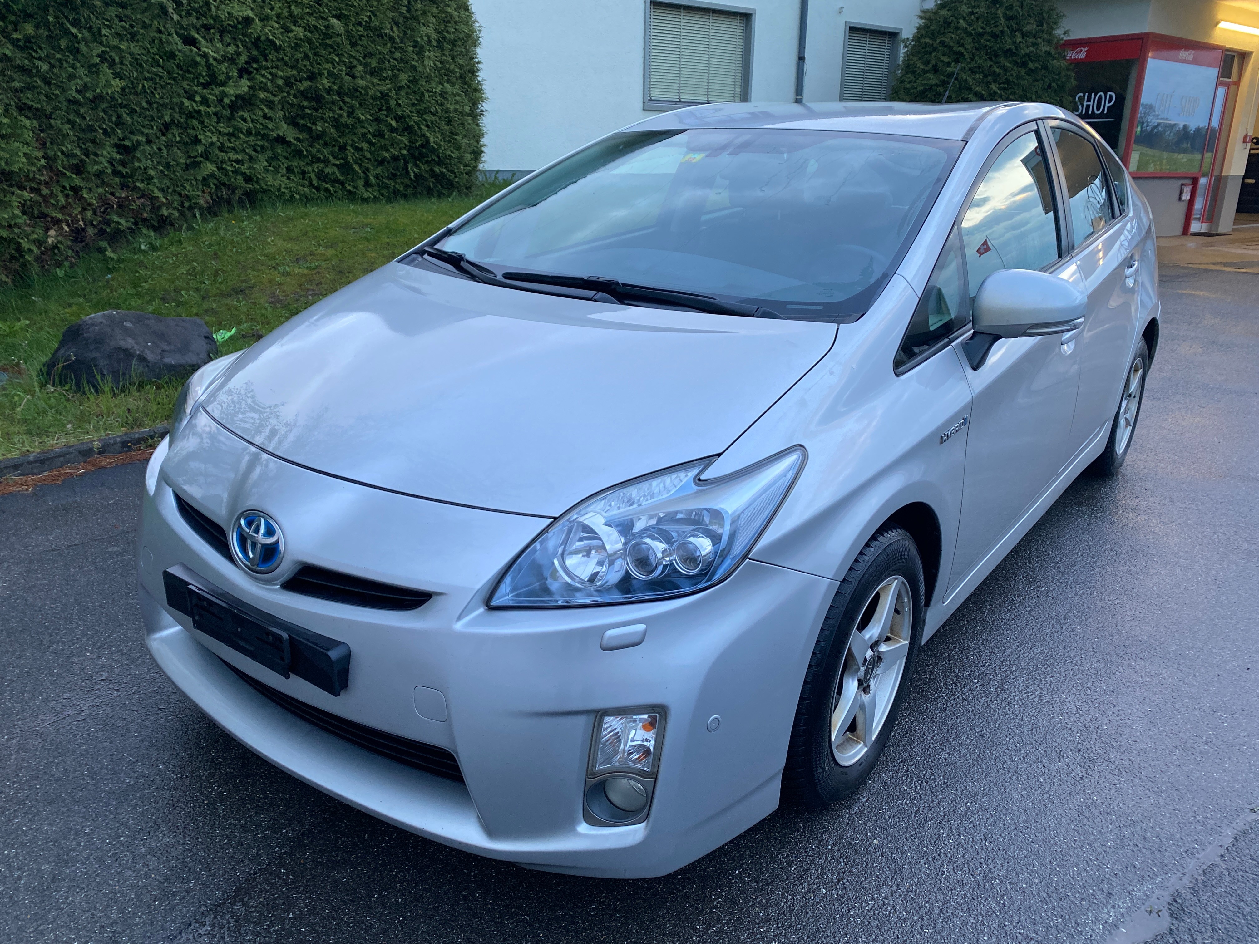 TOYOTA Prius 1.8 16V HSD Sol Premium