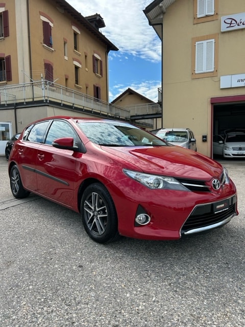 TOYOTA Auris 1.6 Luna