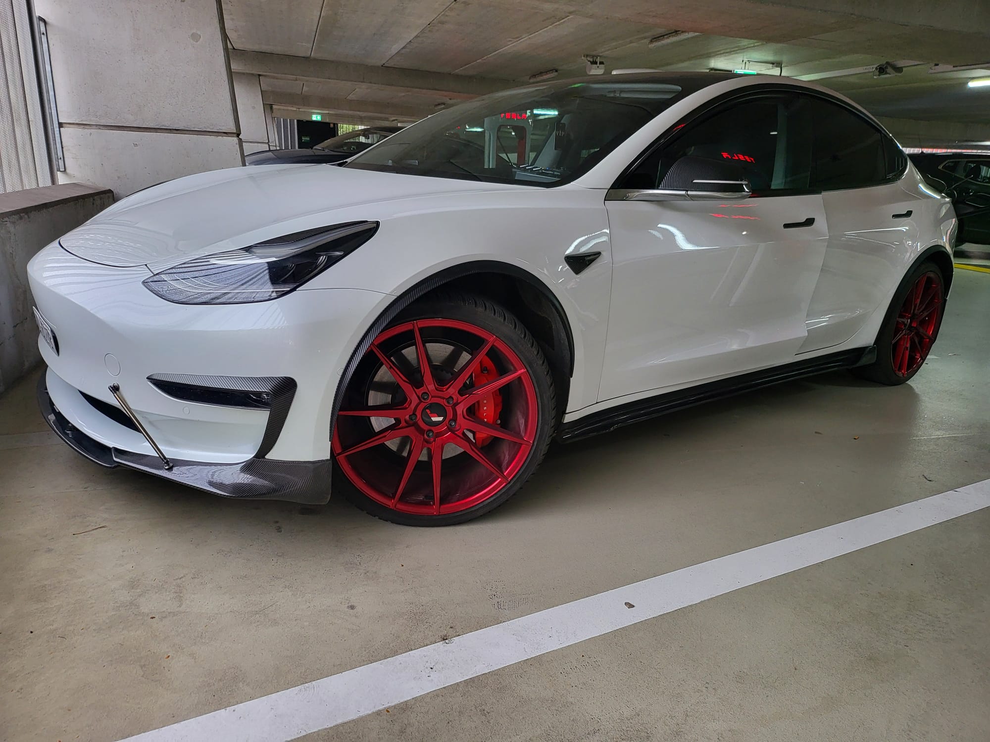 TESLA Model 3 Performance Dual Motor AWD