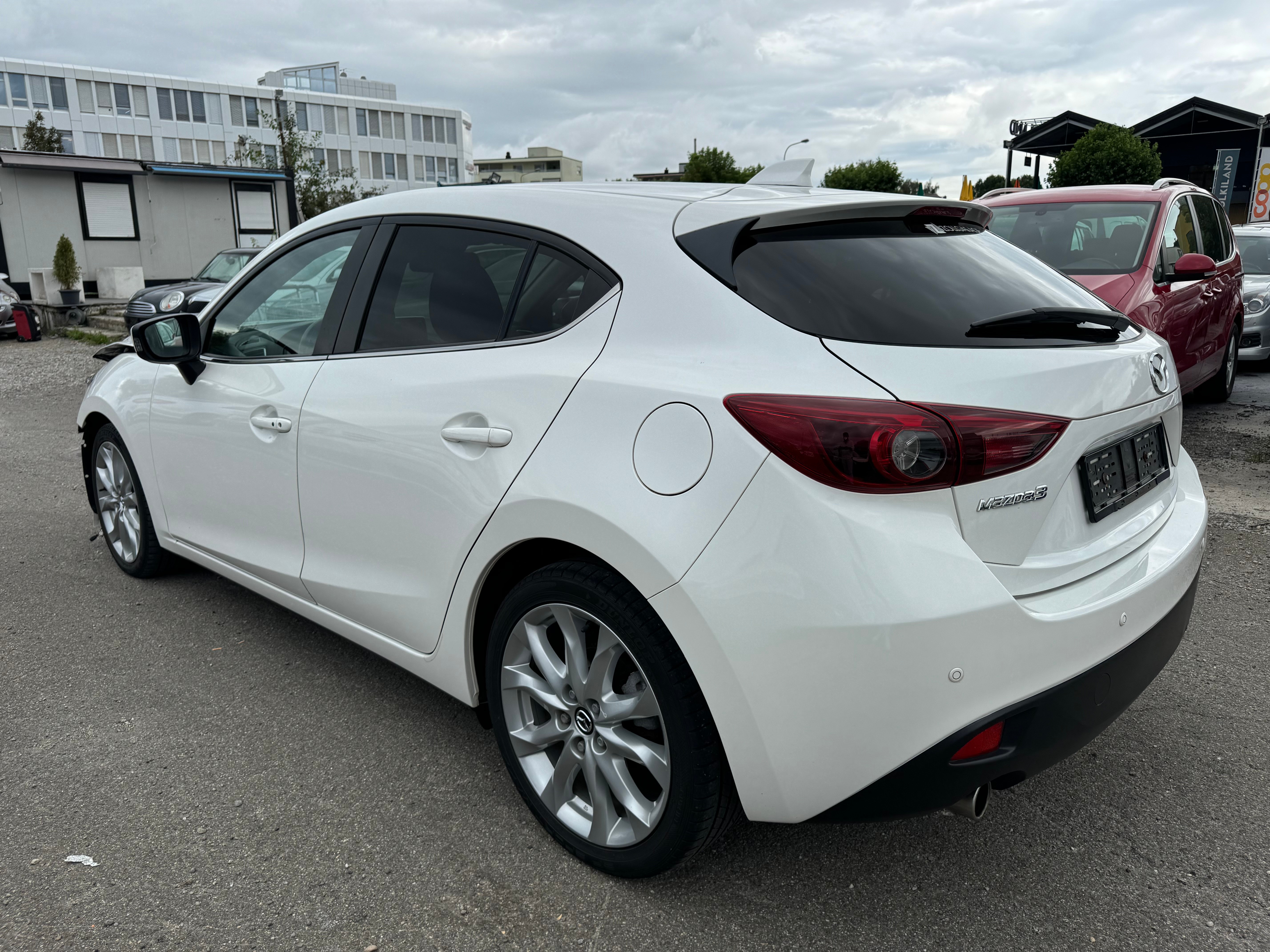 MAZDA 3 2.0 16V Revolution