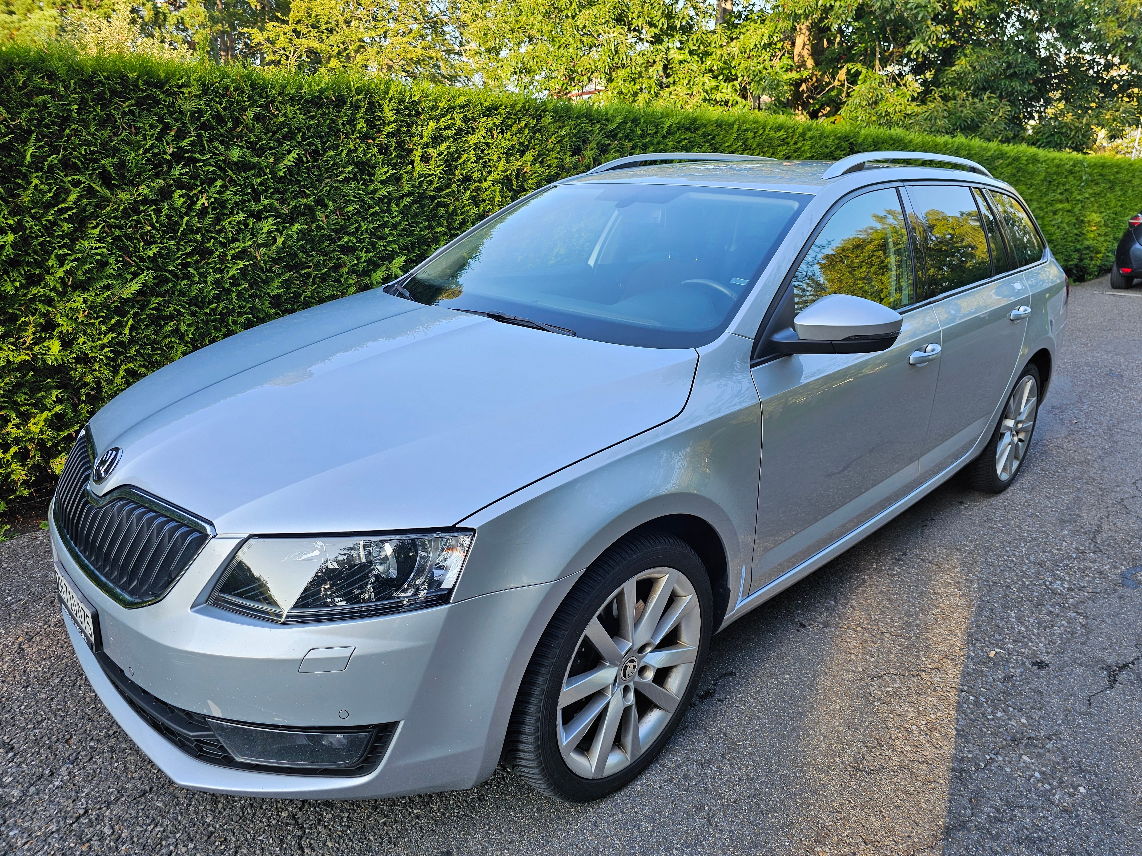 SKODA Octavia Combi 2.0 TDI Style 4x4 DSG